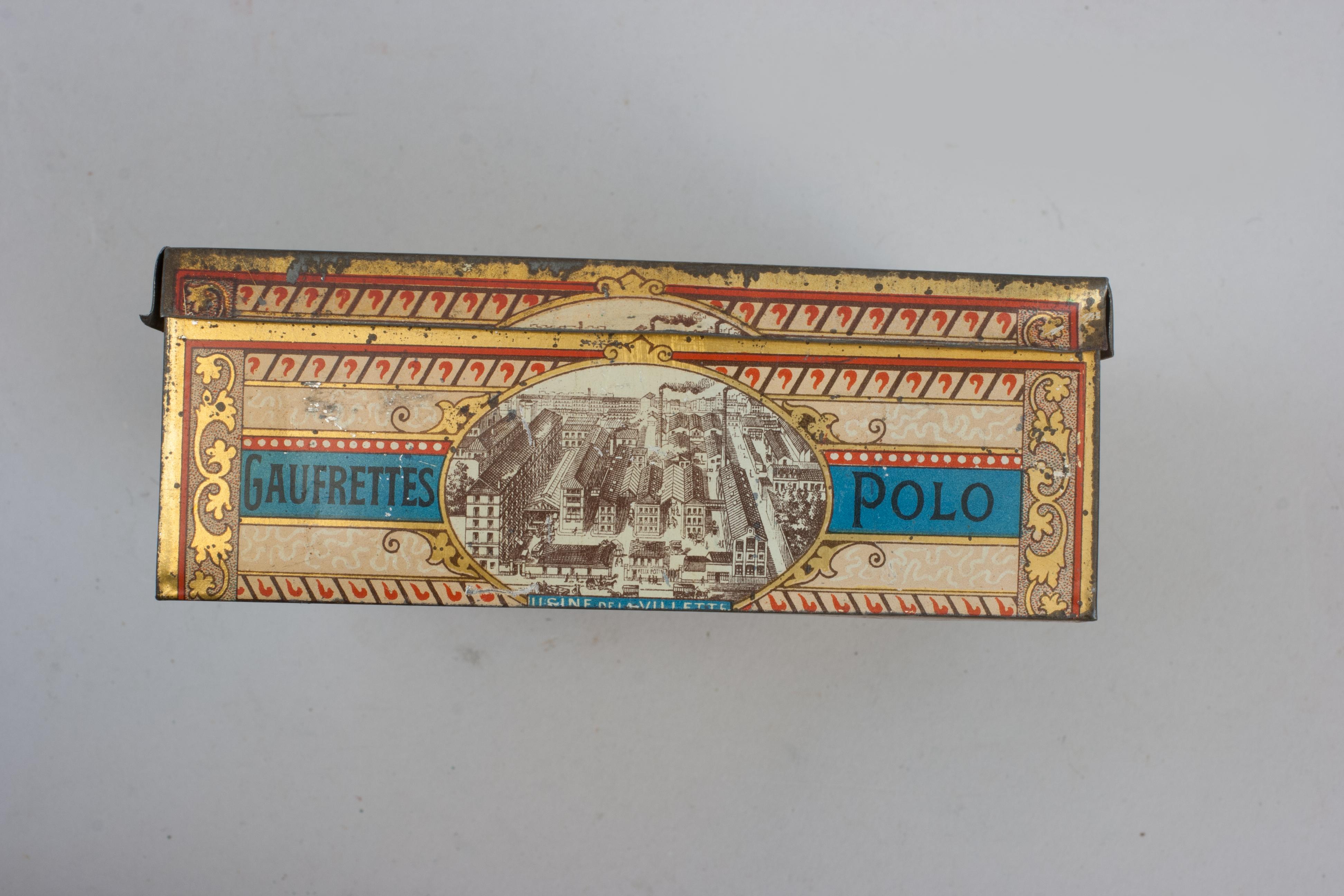 Large Vintage Biscuit Tin With Polo Scene In Good Condition For Sale In Oxfordshire, GB