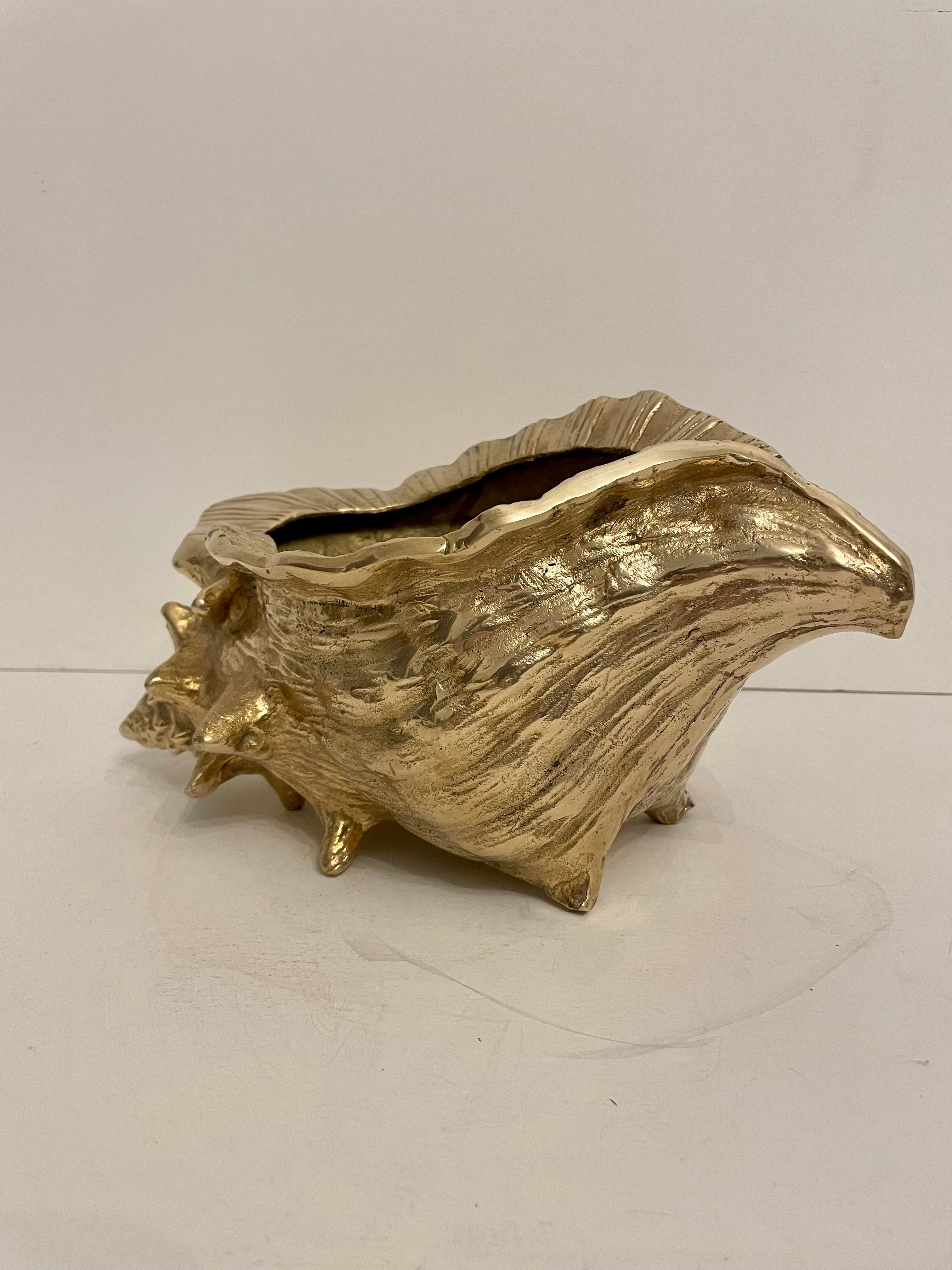 Large Vintage Brass Conch Seashell Planter In Good Condition For Sale In New York, NY