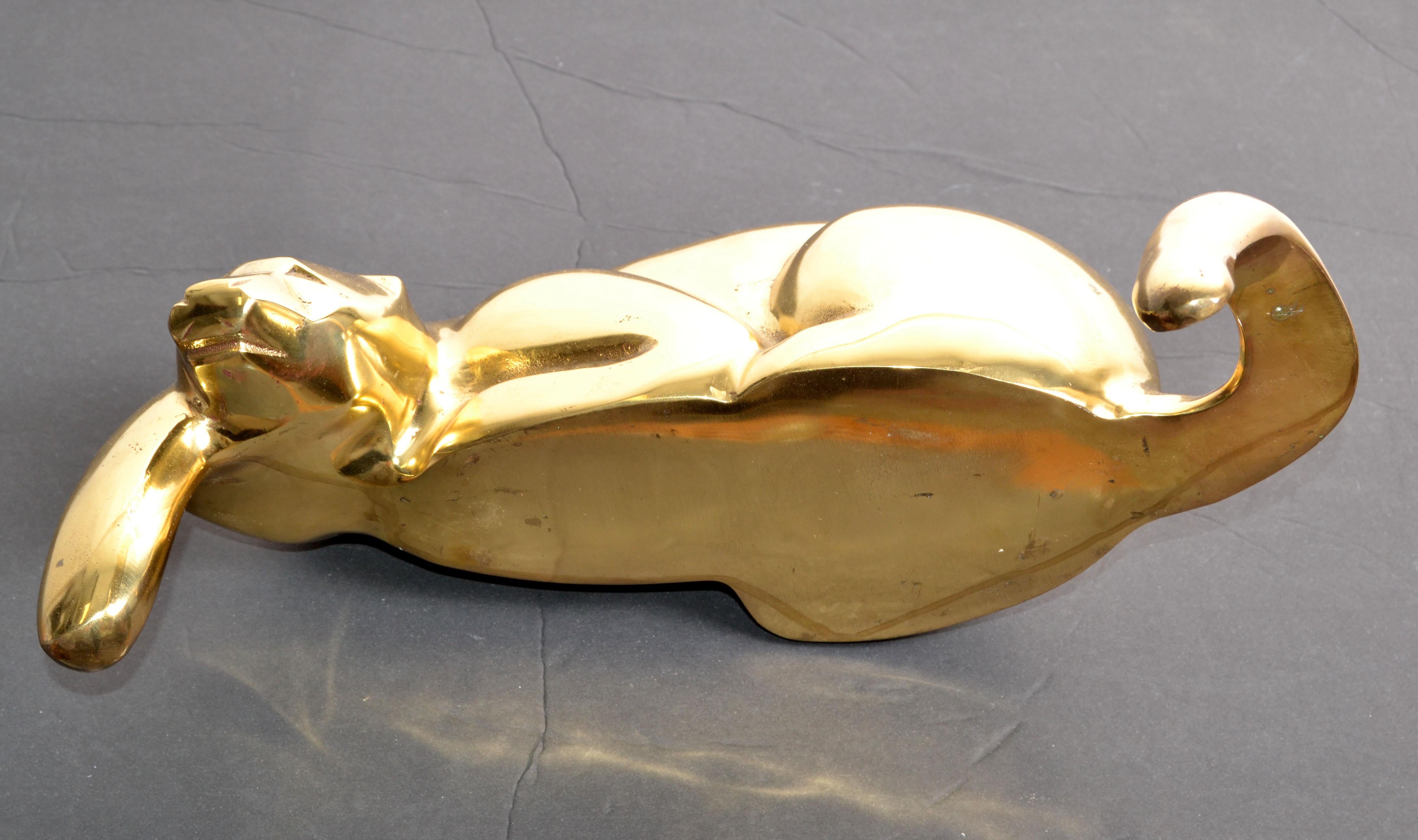 Large Vintage Brass Resting Panther Animal Sculpture Mid-Century Modern 1970 In Good Condition For Sale In Miami, FL