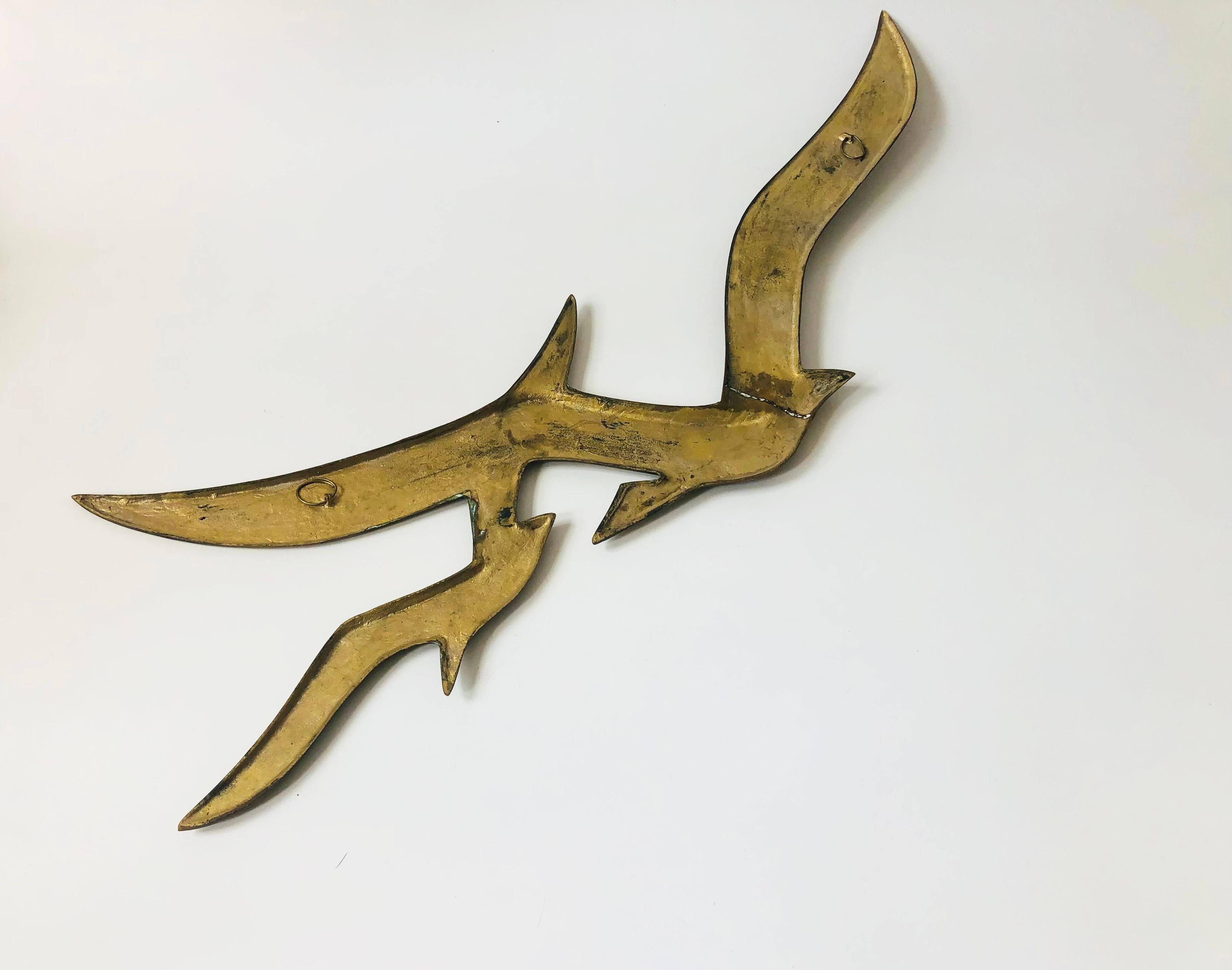 Large Vintage Brass Seagull Wall Hanging 1