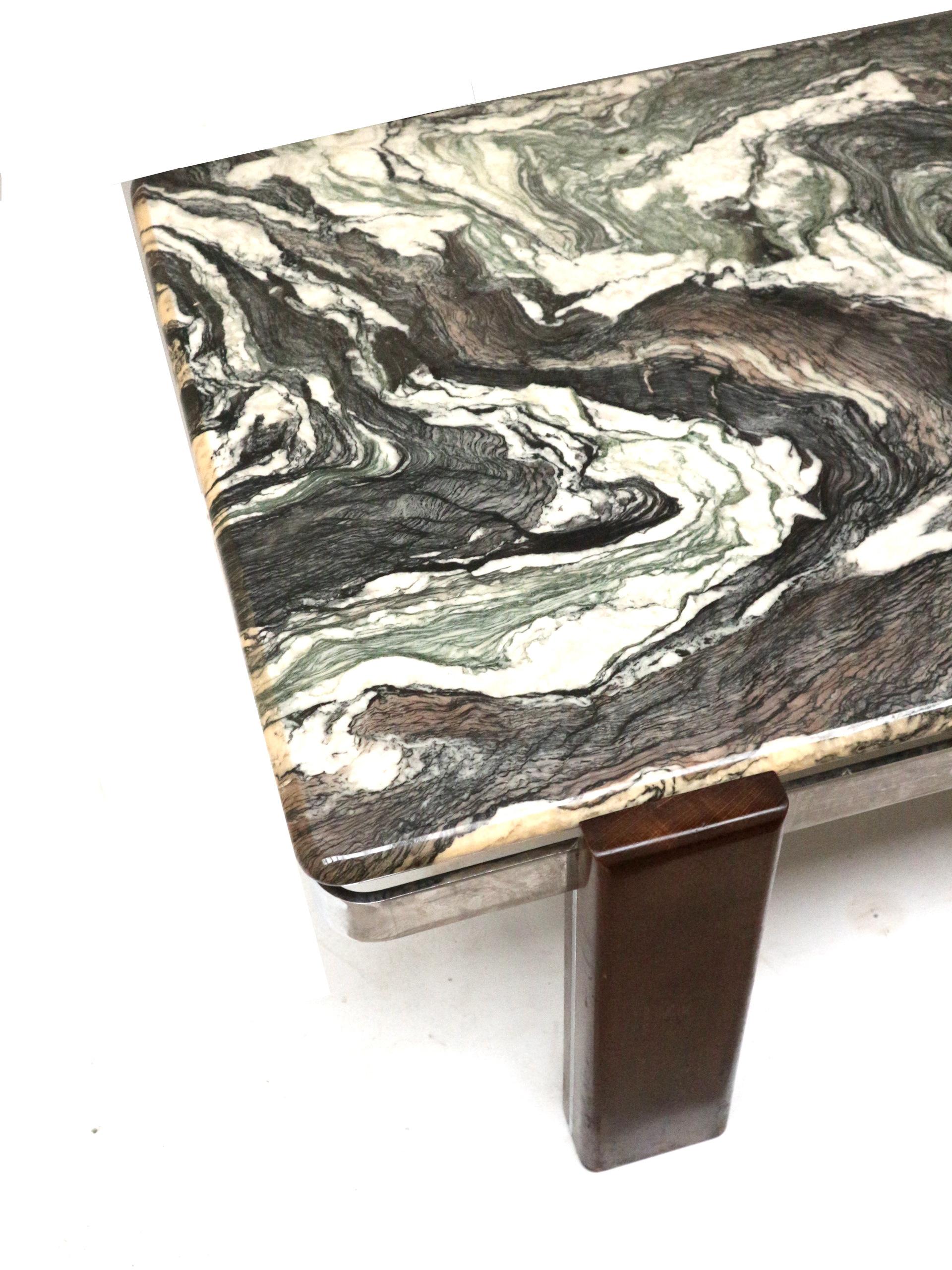 Grande table basse brutaliste en marbre fabriquée dans les années 70 en vente 1