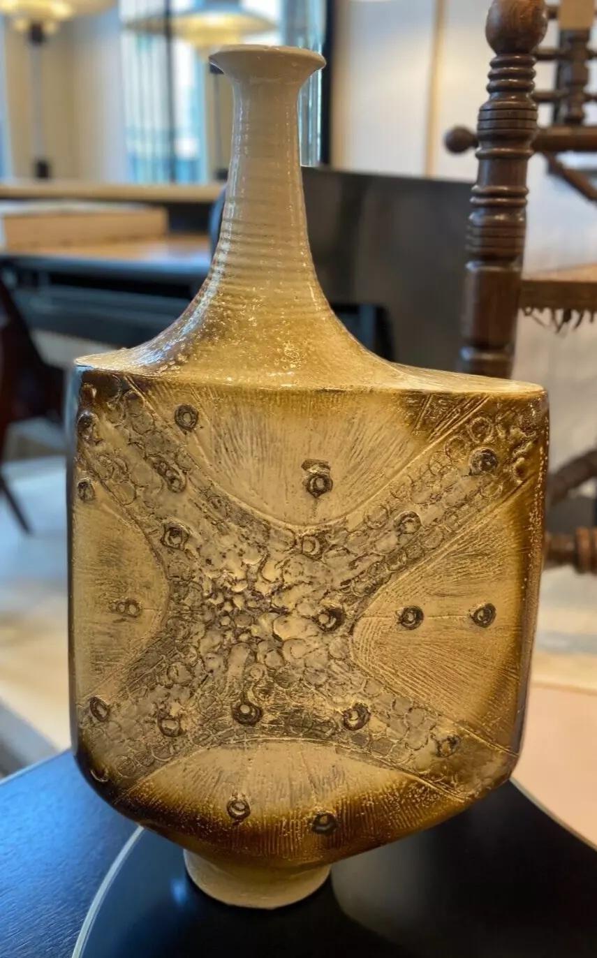 Große brutalistische Studio-Vase aus der Mitte des Jahrhunderts (Moderne der Mitte des Jahrhunderts) im Angebot