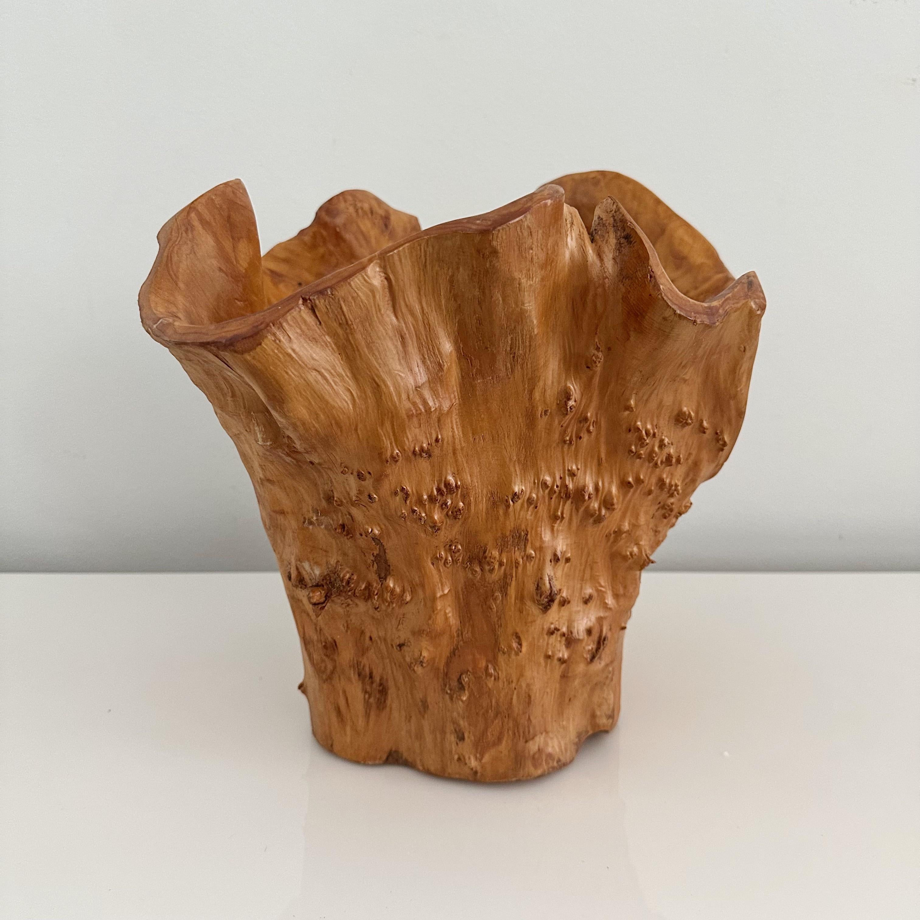 American Large Vintage Burl Wood Centerpiece Bowl Signed