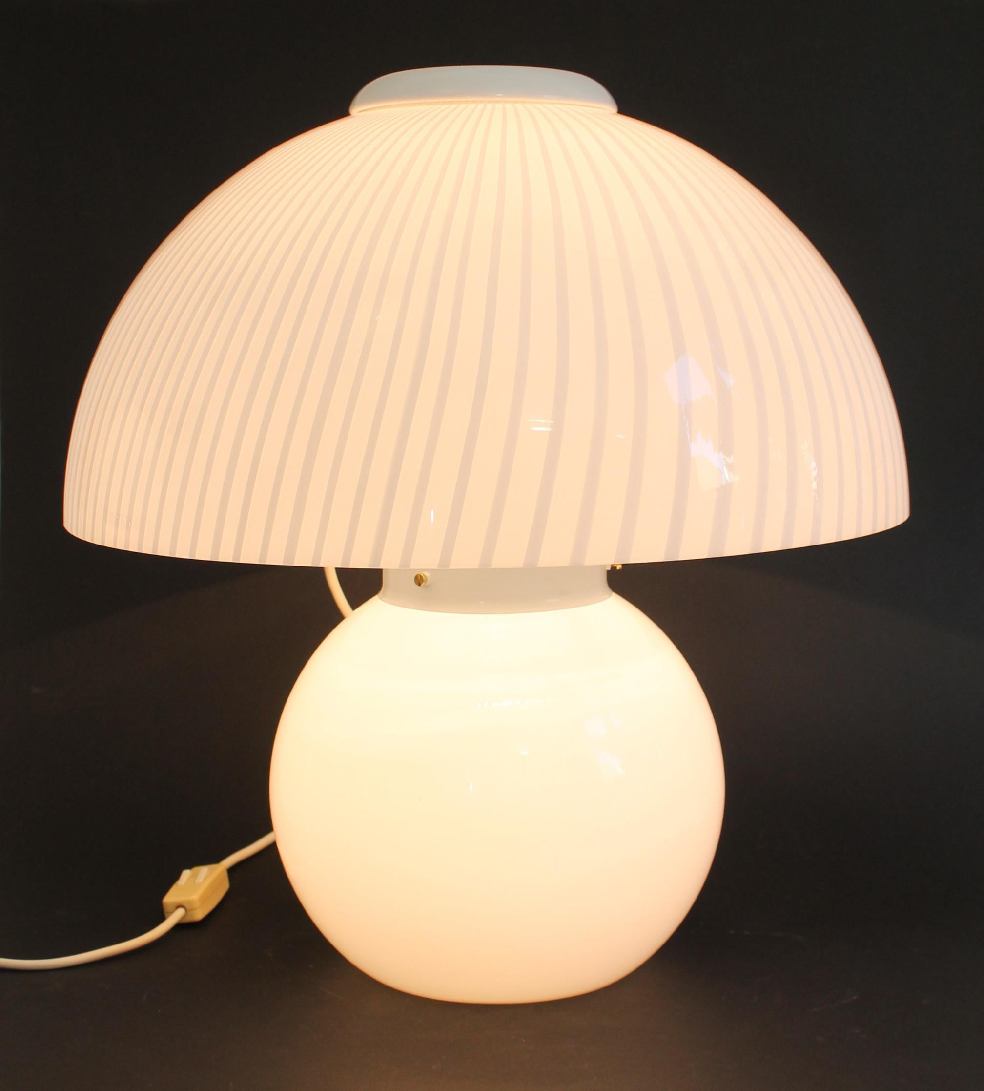 Italian Large Vintage by Veluce (48hx45d cm) Murano Glass mushroom table Lamp, Italy For Sale