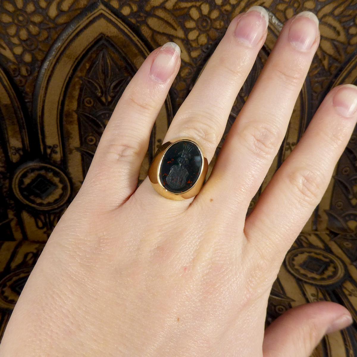 Large Vintage Carved Bloodstone Signet Ring in 18 Carat Yellow Gold 5