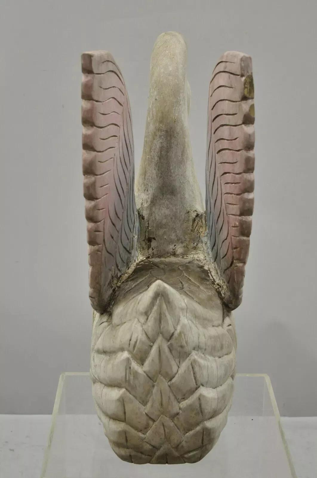 Large Vintage Wood Sculptée 26