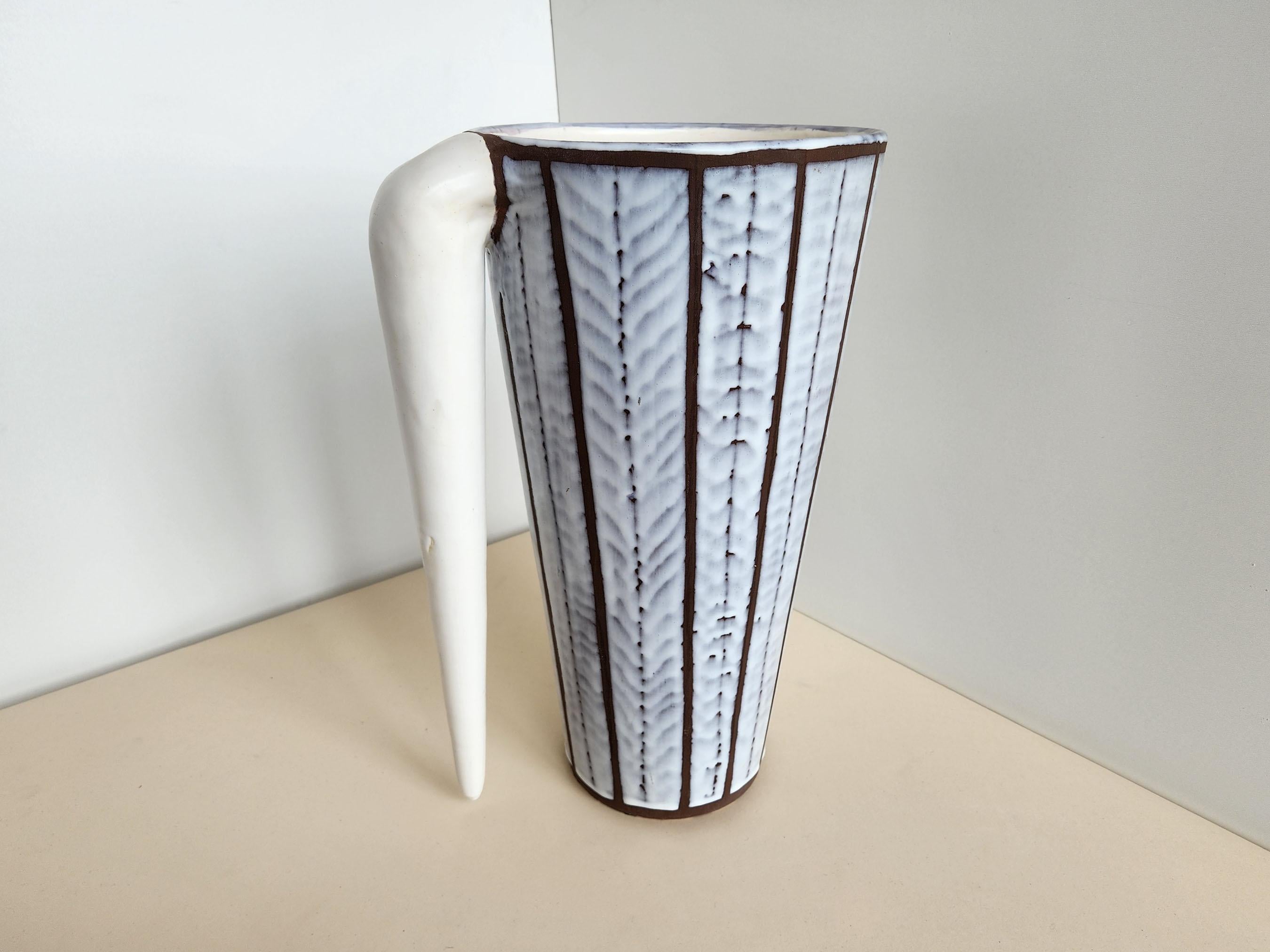 Roger Capron - Vaso grande in ceramica vintage con manico In condizioni ottime in vendita a Stratford, CT