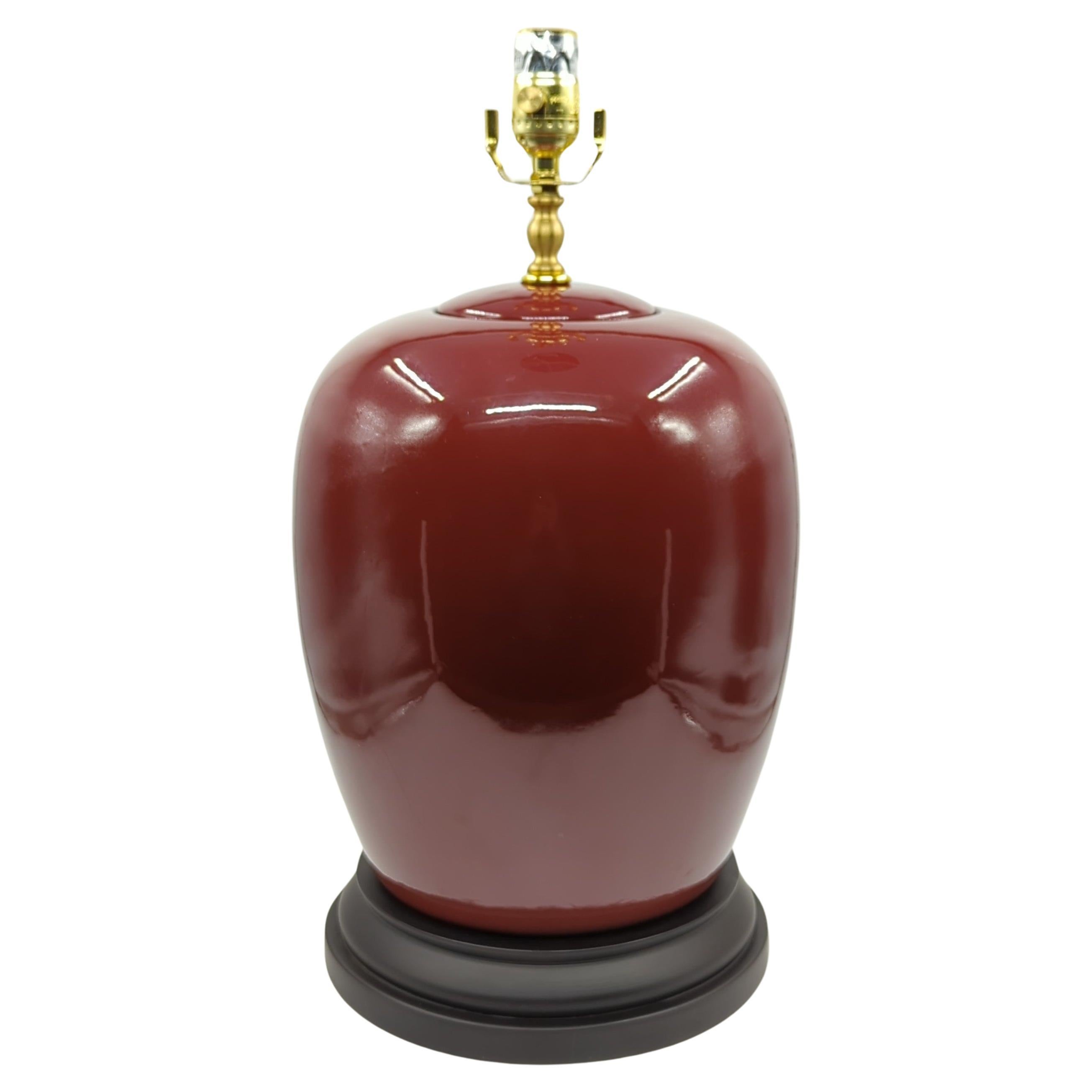 Große chinesische Vintage-Vase mit Ochsenblut- Flambe-Glasur und Deckel, D: 10" 