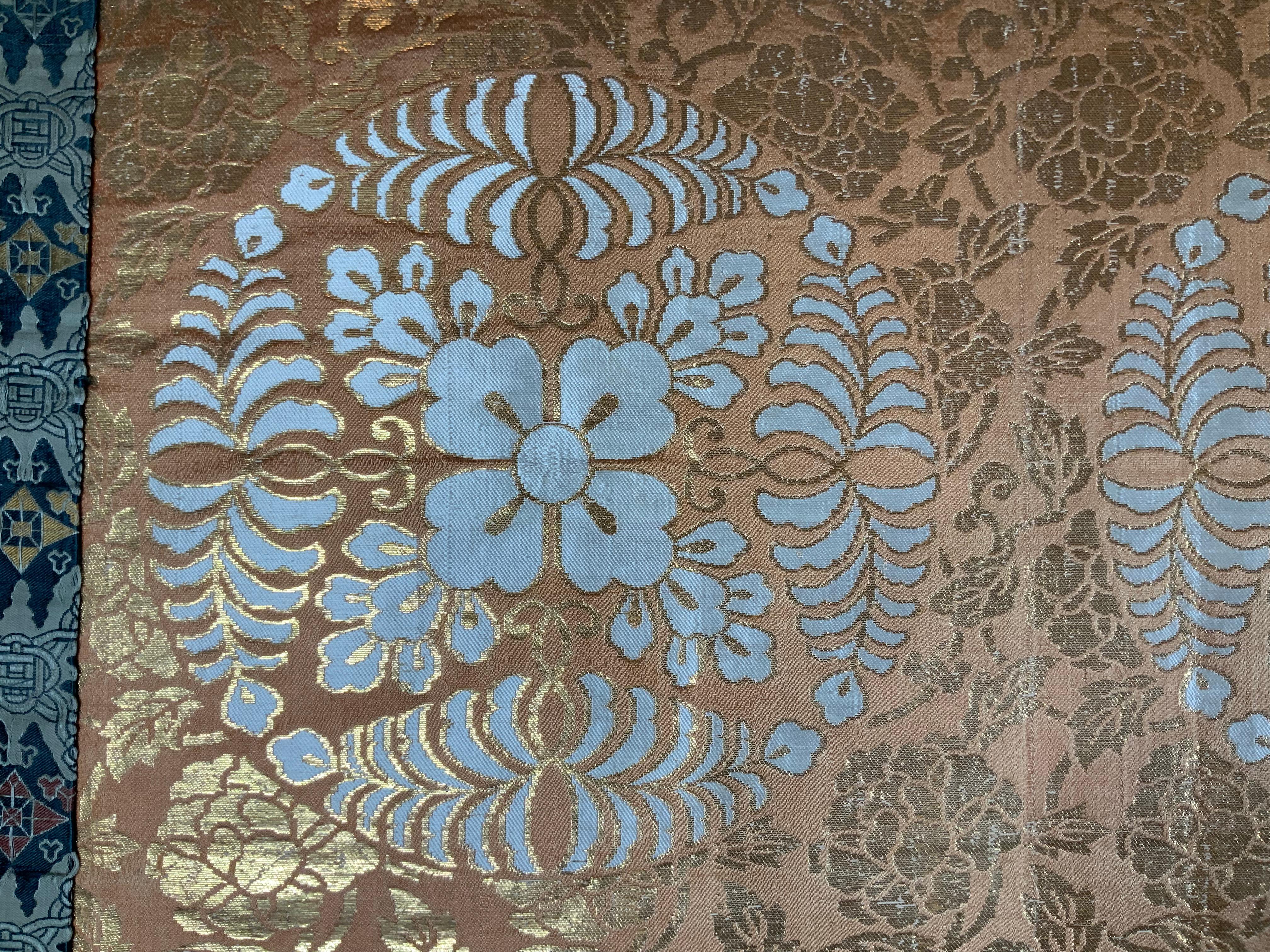 Großer chinesischer Vintage-Wandteppich mit Handstickerei im Angebot 9