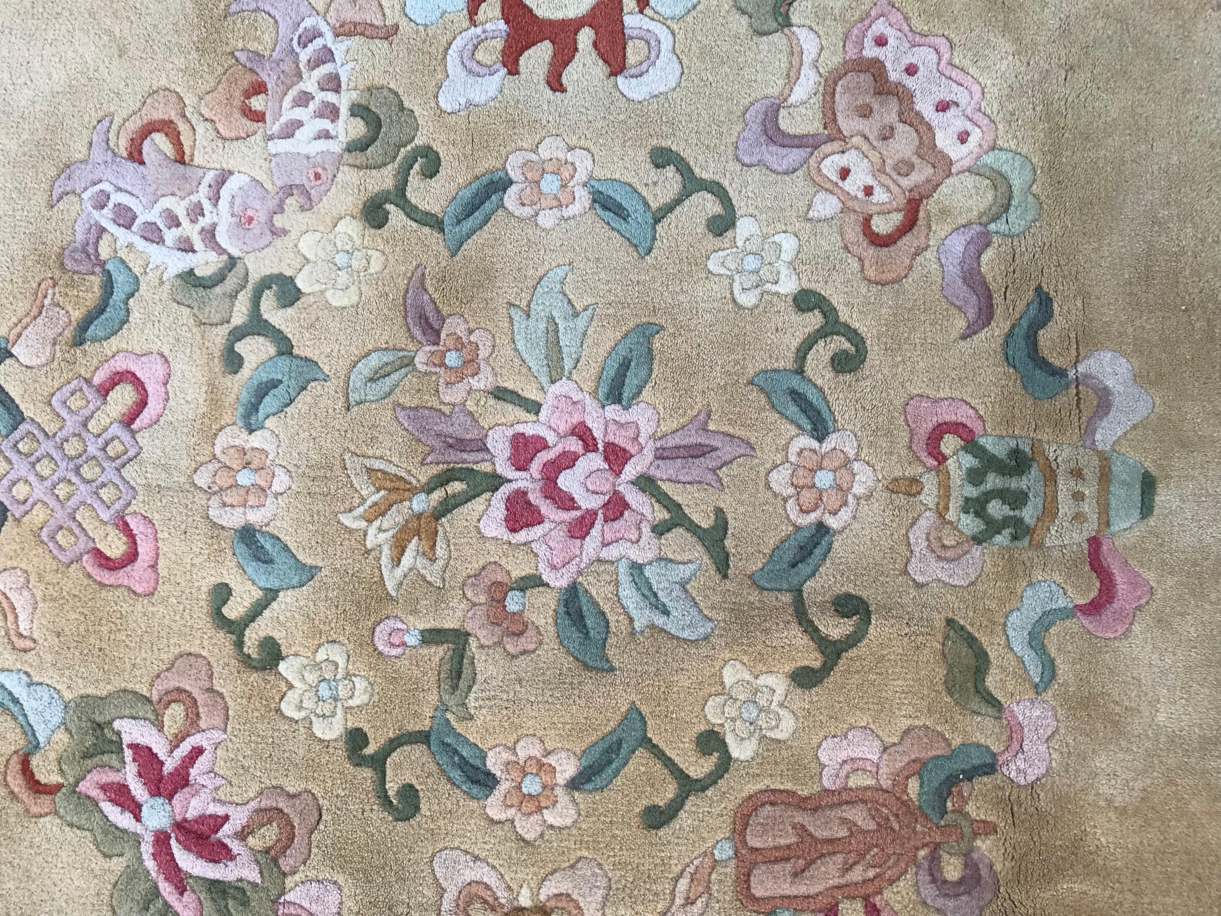 Large Vintage Chinese Savonnerie Design Rug In Good Condition In Saint Ouen, FR