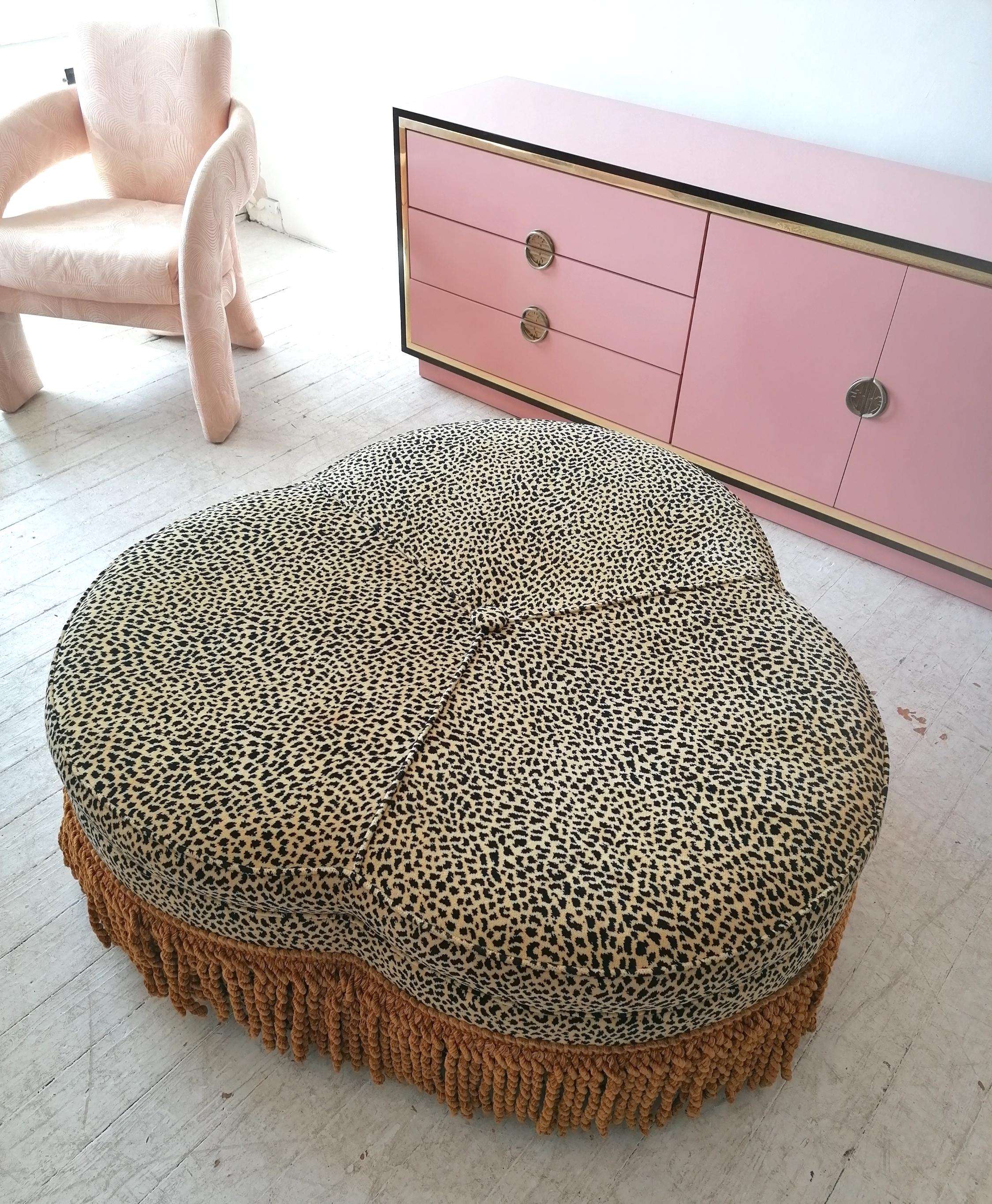 Large Vintage Cloverleaf Leopard Print Velveteen Pouffe / Ottoman USA 70s / 80s In Good Condition In Hastings, GB