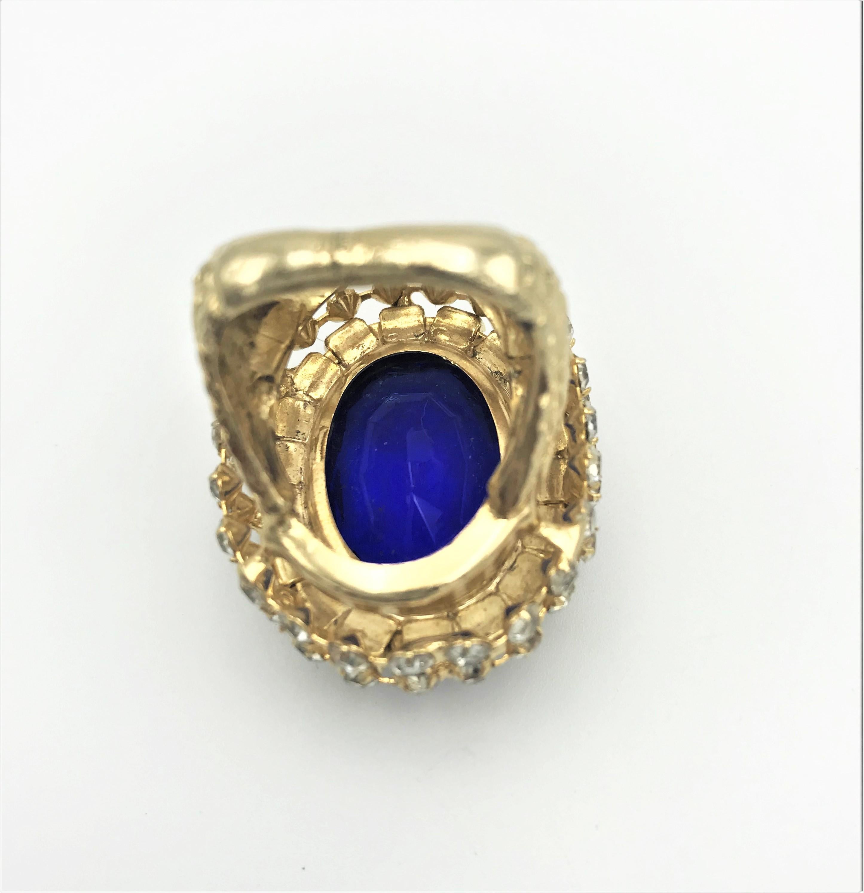 Artisan Large vintage Cocktail Ring blue rhinestone and clear rhinestones 1950s USA For Sale