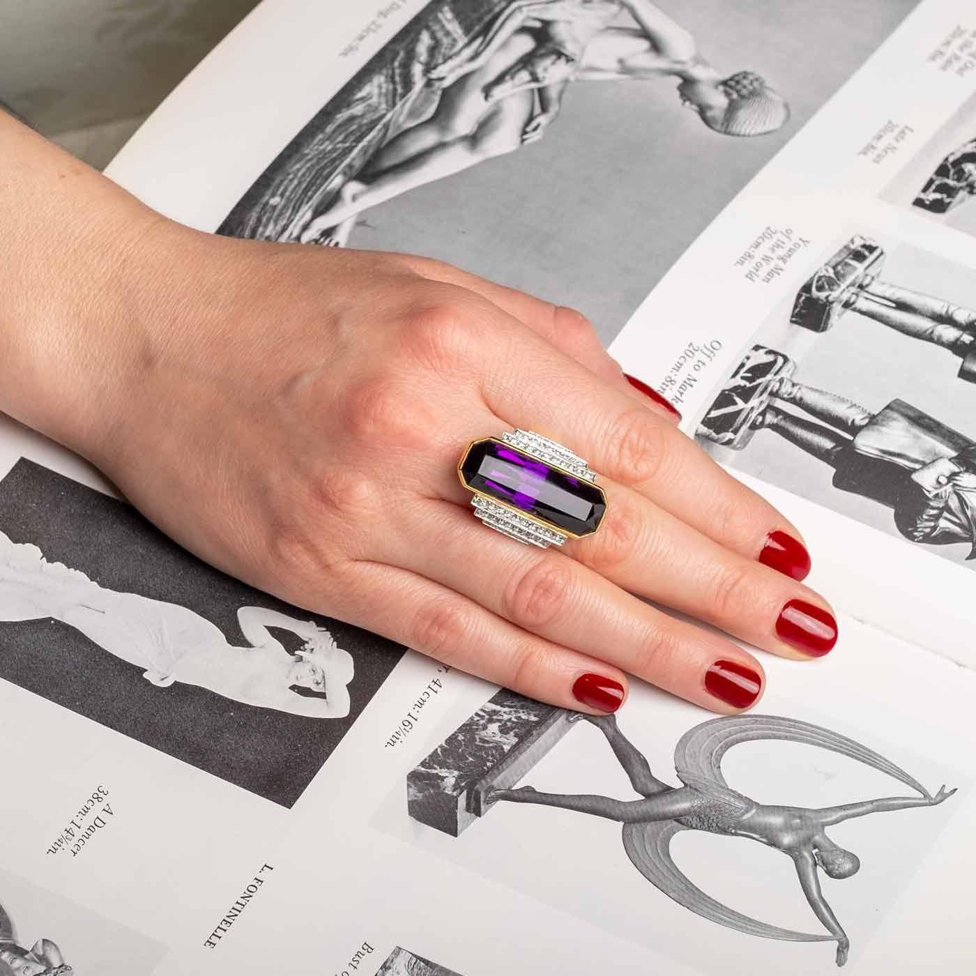 Women's or Men's Large Vintage Cocktail ring with amethyst and diamonds For Sale