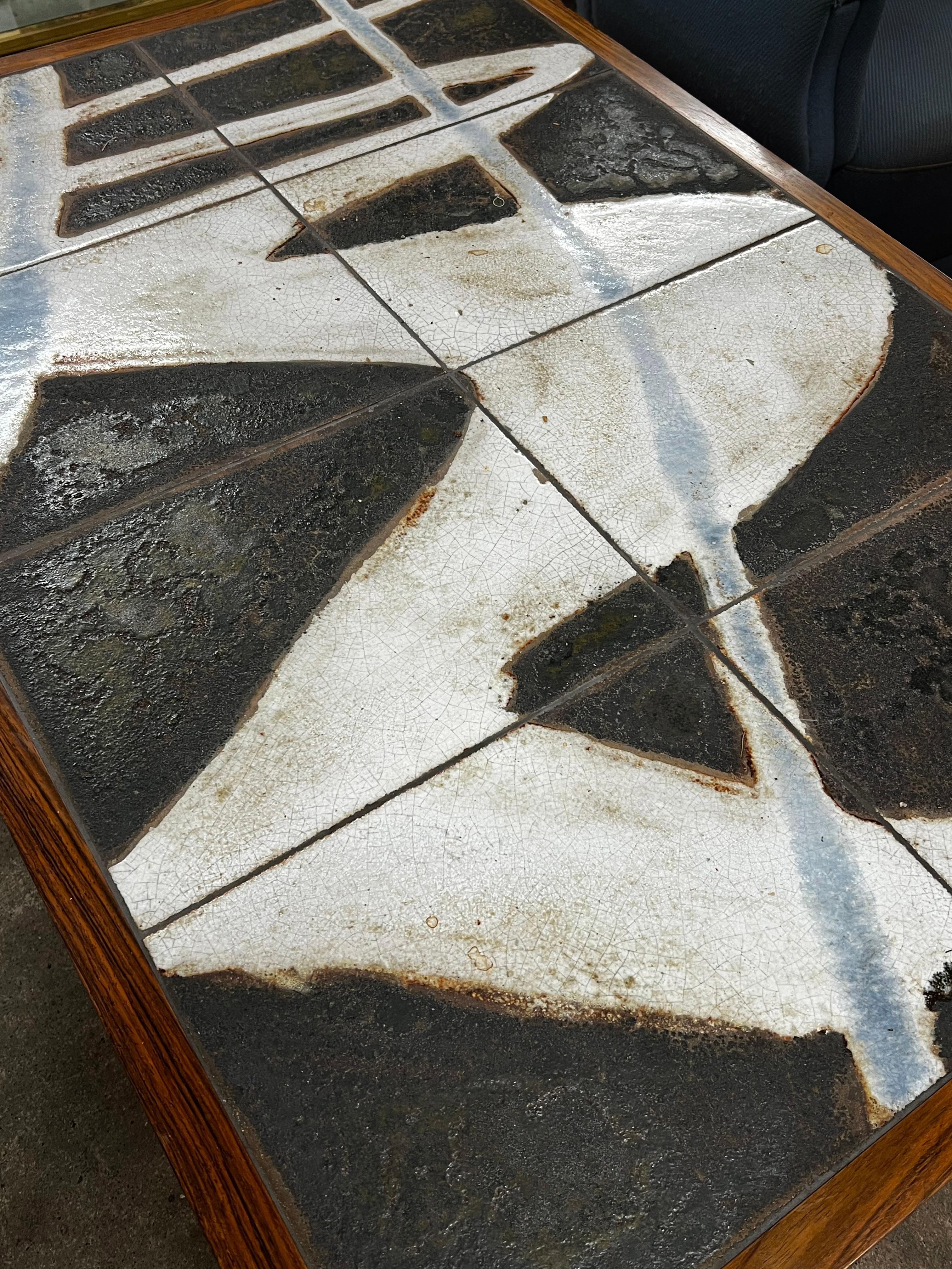 Danish Large vintage coffee table with ceramic signed by Ole Bjørn Krüger in the 60' For Sale