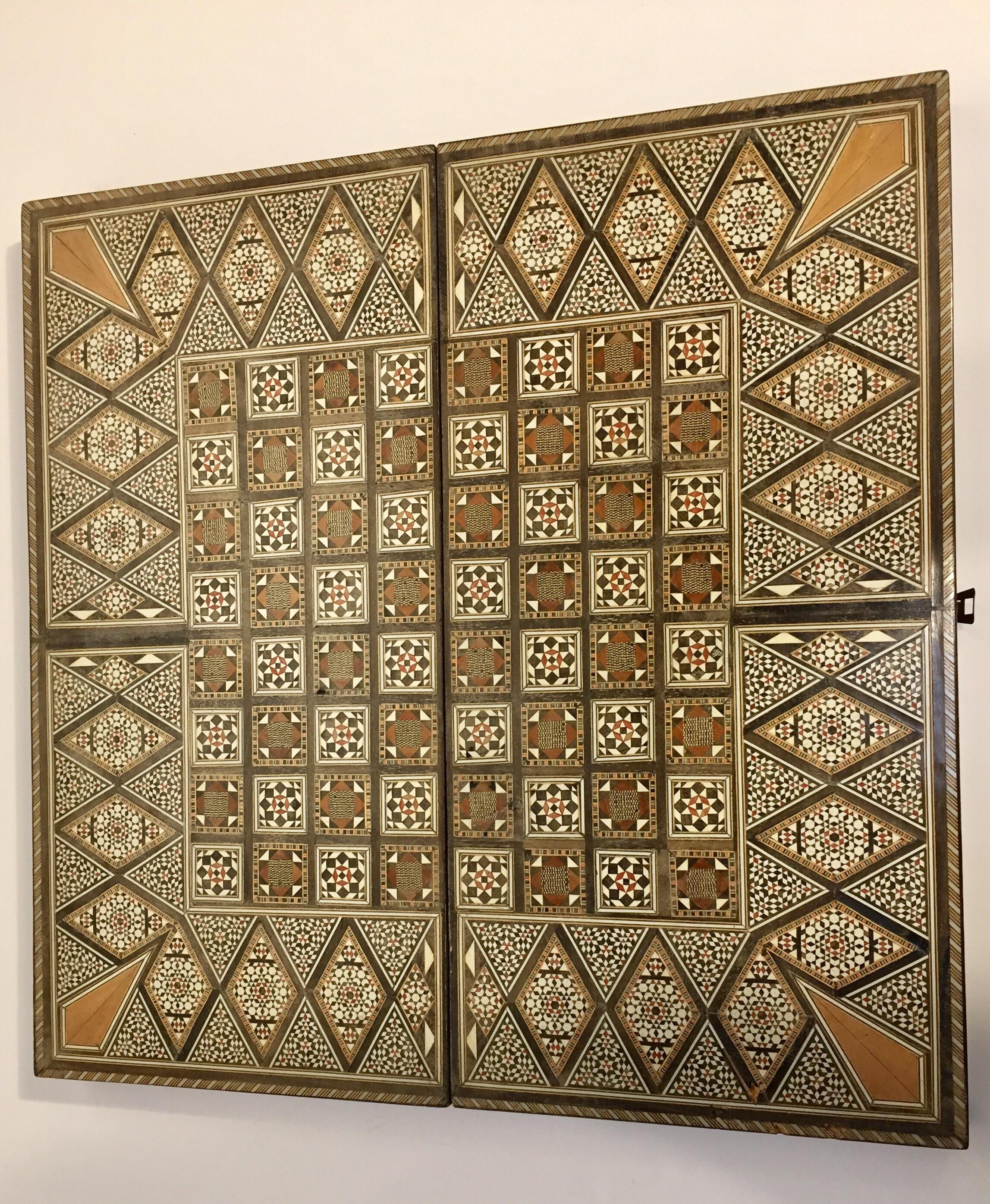 Large Vintage Complete Syrian Inlaid Mosaic Backgammon and Chess Game 3