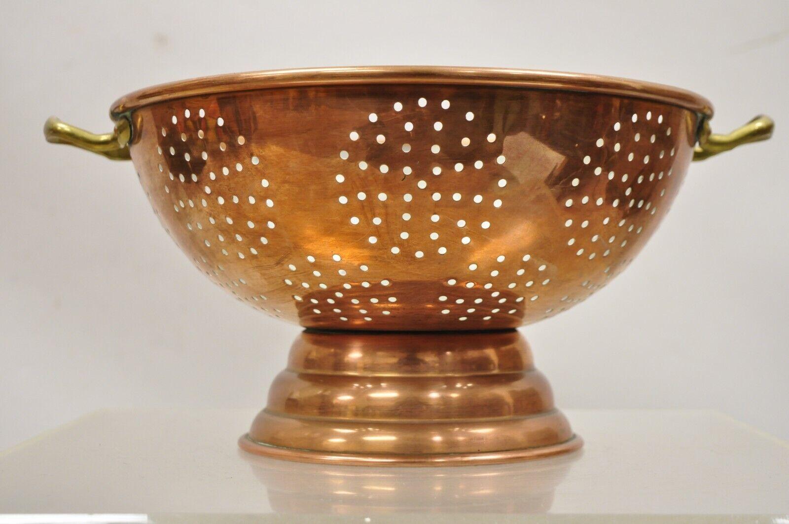 Large Vintage Copper Colander Strainer Pot Primitive with Brass Handles In Good Condition In Philadelphia, PA