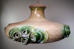 Grand pendentif moderne organique en grès vert et sable Demstrup 1980