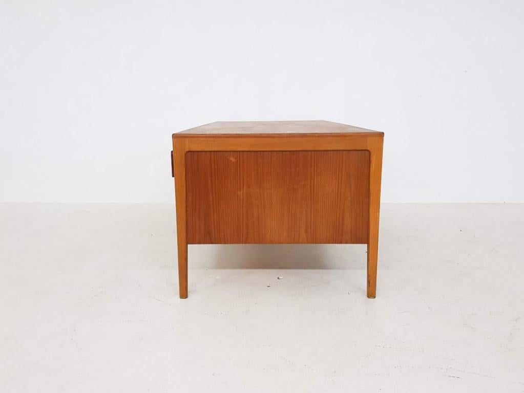 Scandinavian Modern Mid-century Wilkhahn Hartmut Lohmeyer teak desk, Germany, 1959