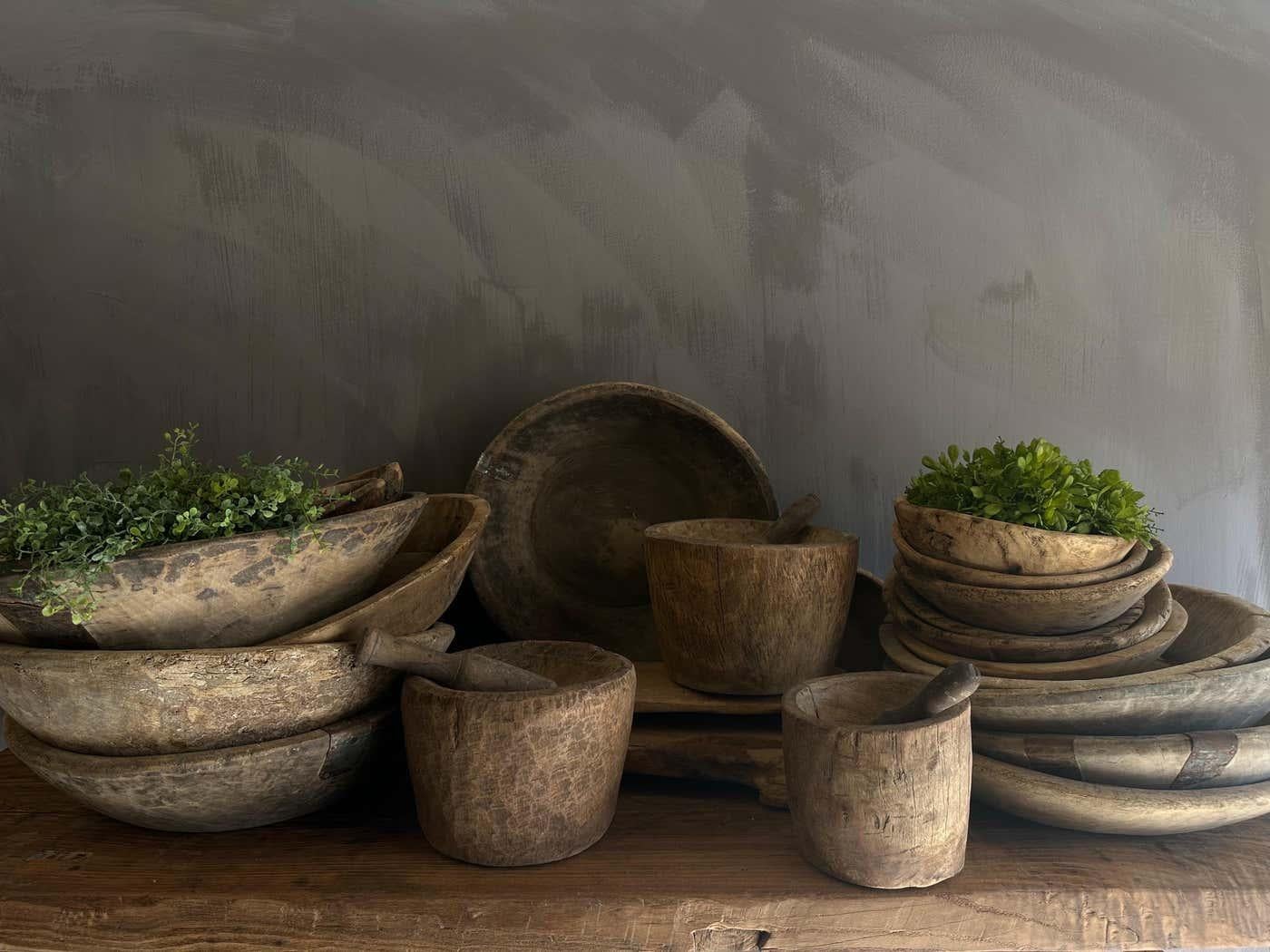 Grand bol décoratif vintage en bois Bon état - En vente à Old Town Orange, CA