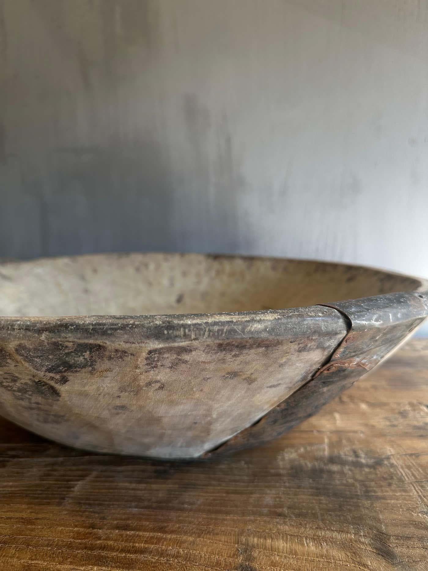 Grand bol décoratif vintage en bois en vente 1
