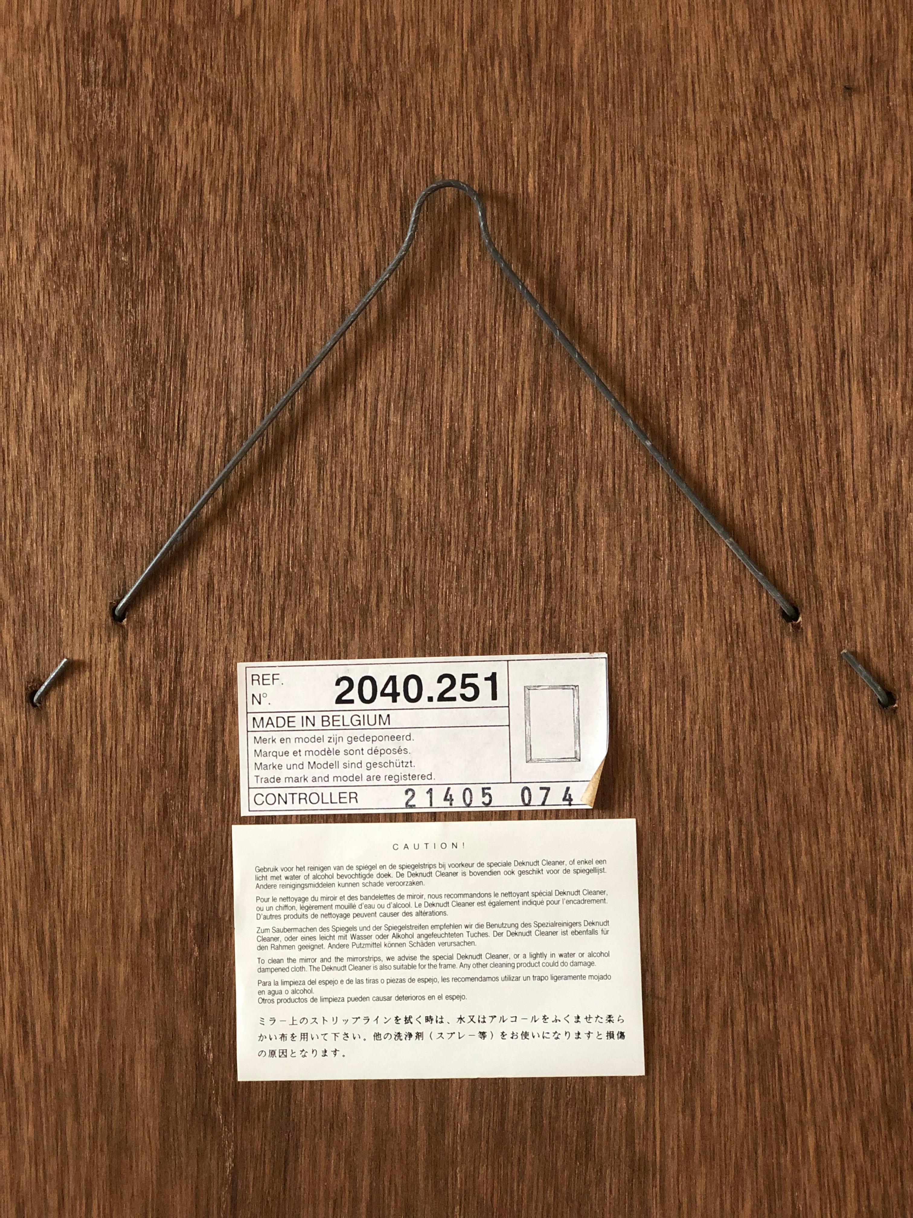 Alluminio Grande specchio rettangolare vintage Deknudt in argento e nero Belgio anni '80 in vendita