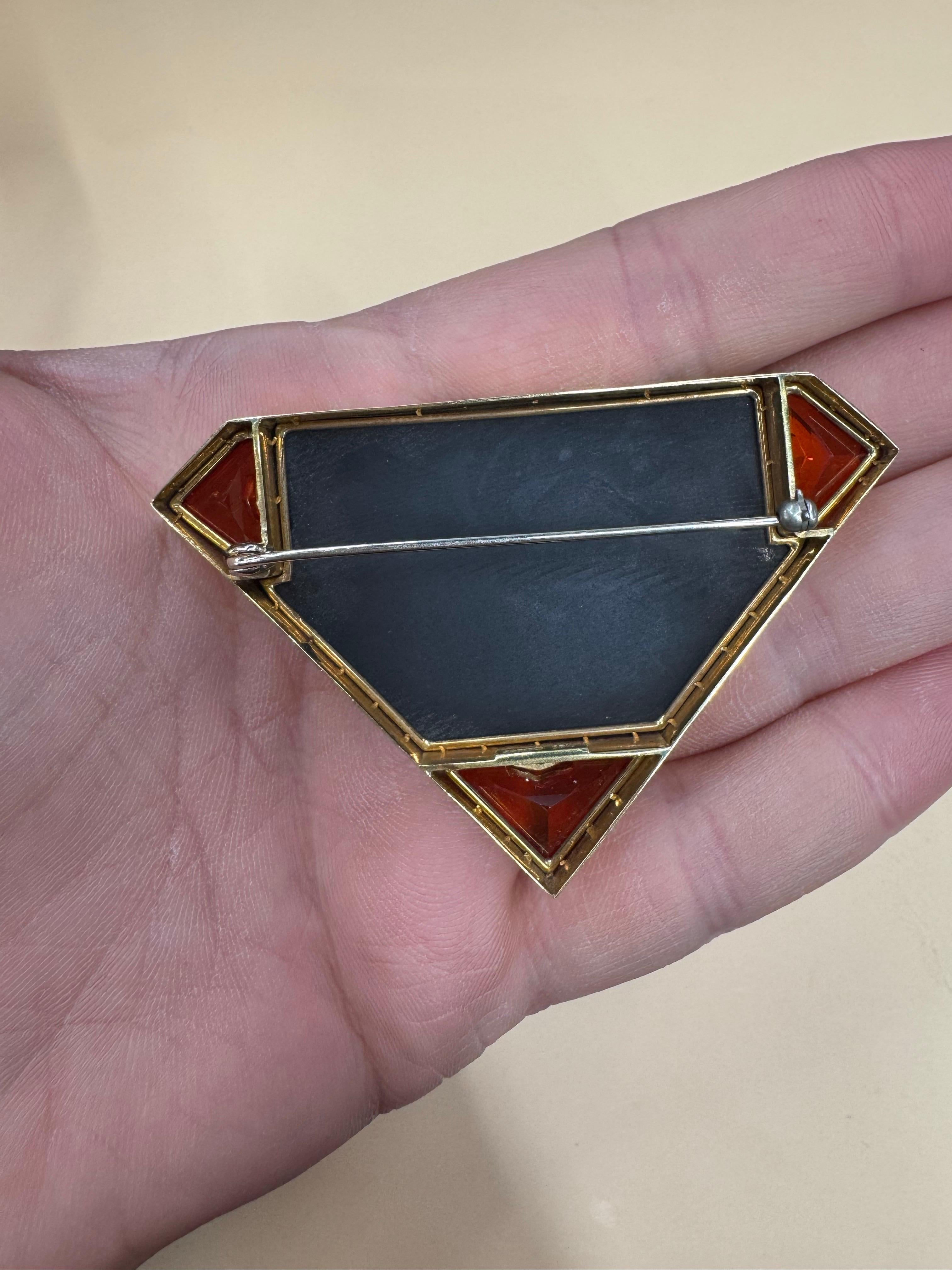 Large Vintage Diamond Motif Gemstone Brooch 18 Karat Yellow Gold In Excellent Condition For Sale In New York, NY