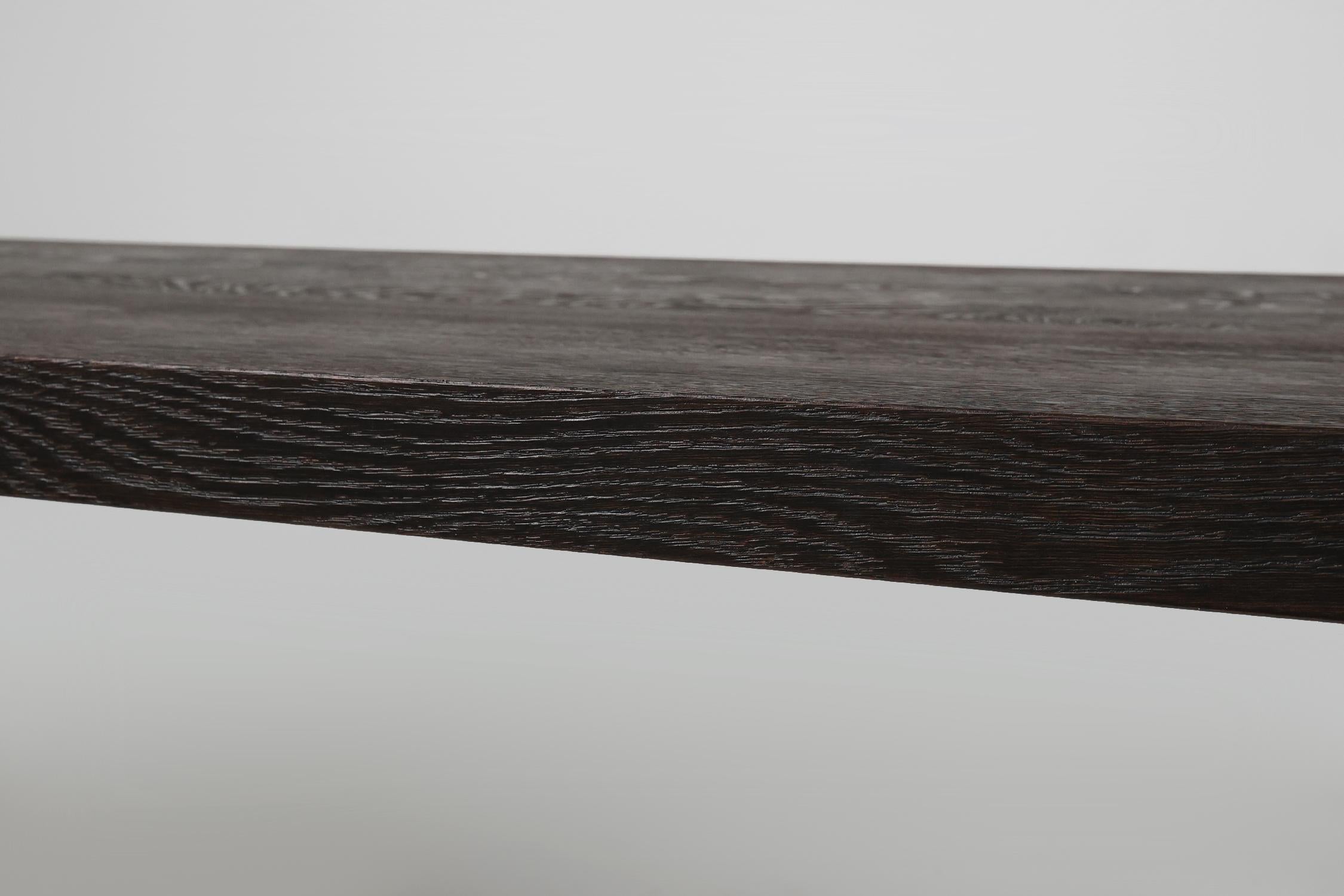 Gran mesa de comedor Vintage de roble ennegrecido, Bélgica ca. 1980 en Bueno estado para la venta en Meulebeke, BE