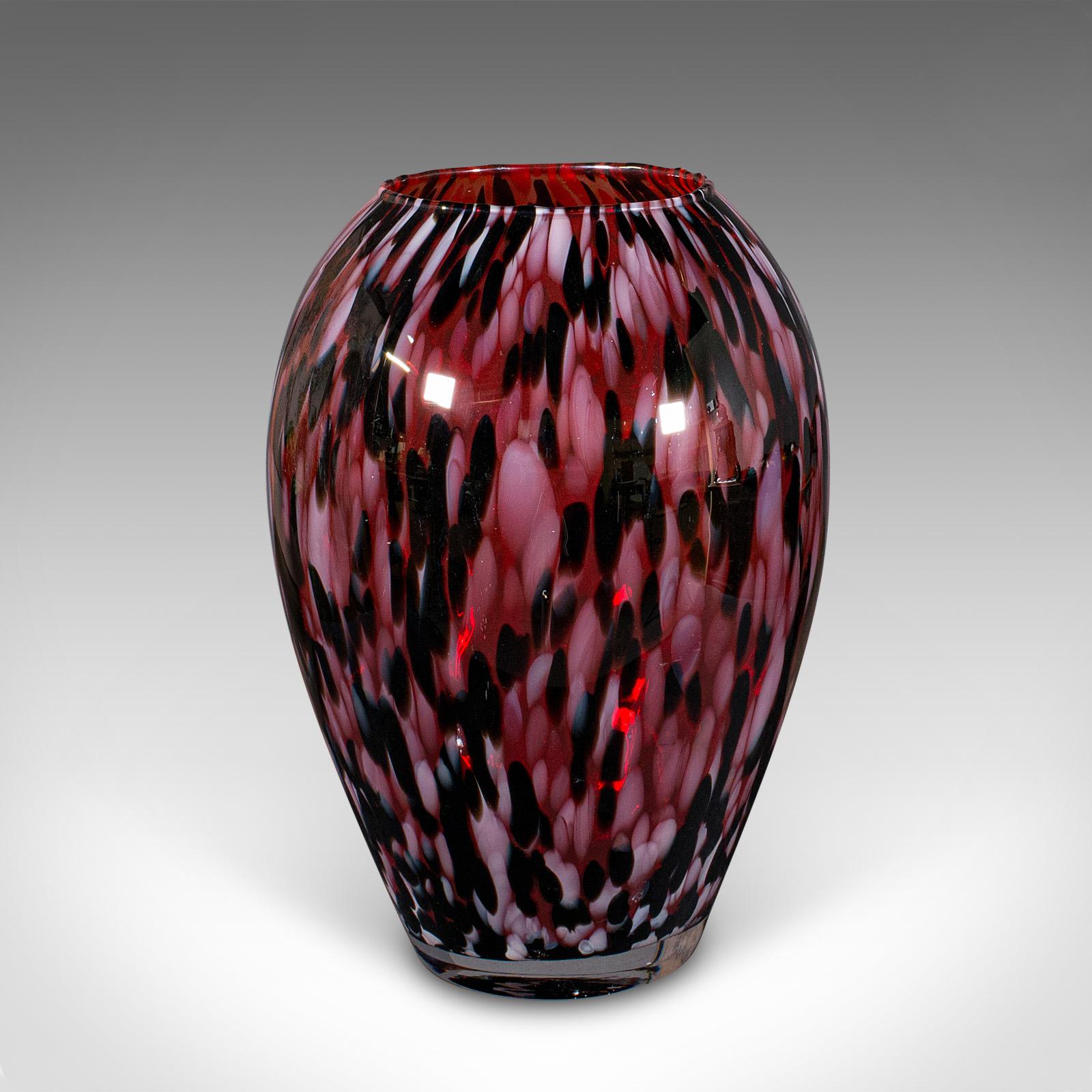 Mid-Century Modern Grand vase d'exposition italien, verre d'art, urne à fleurs, Murano, vers 1970 en vente