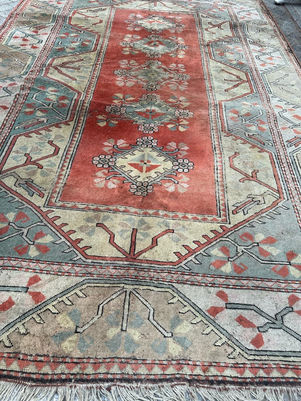 Großer türkischer Kars-Teppich im Used-Look im Zustand „Starke Gebrauchsspuren“ im Angebot in Saint Ouen, FR