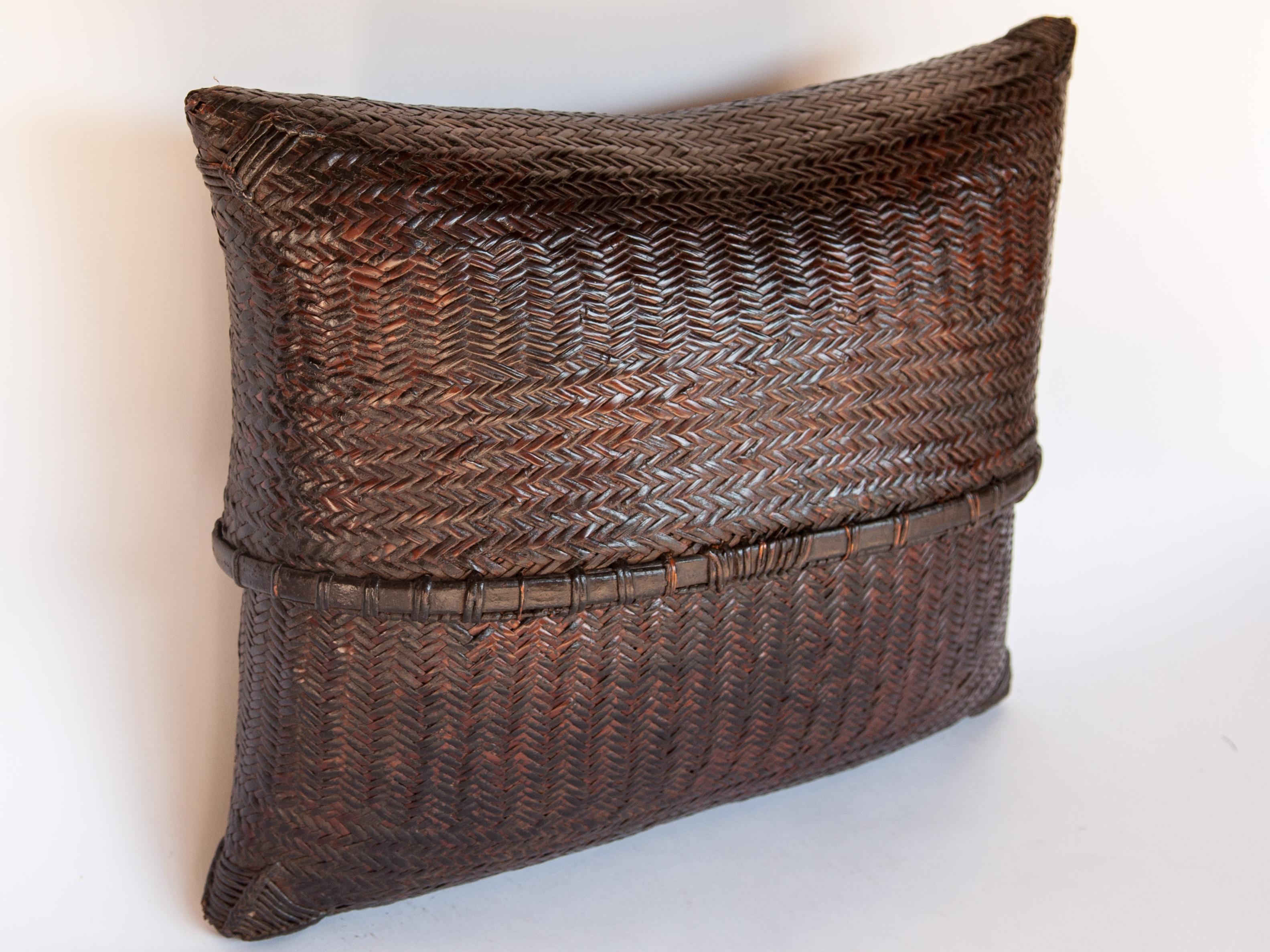Large Vintage Double Weave Pouch Basket, Nepal, Mid-20th Century 3