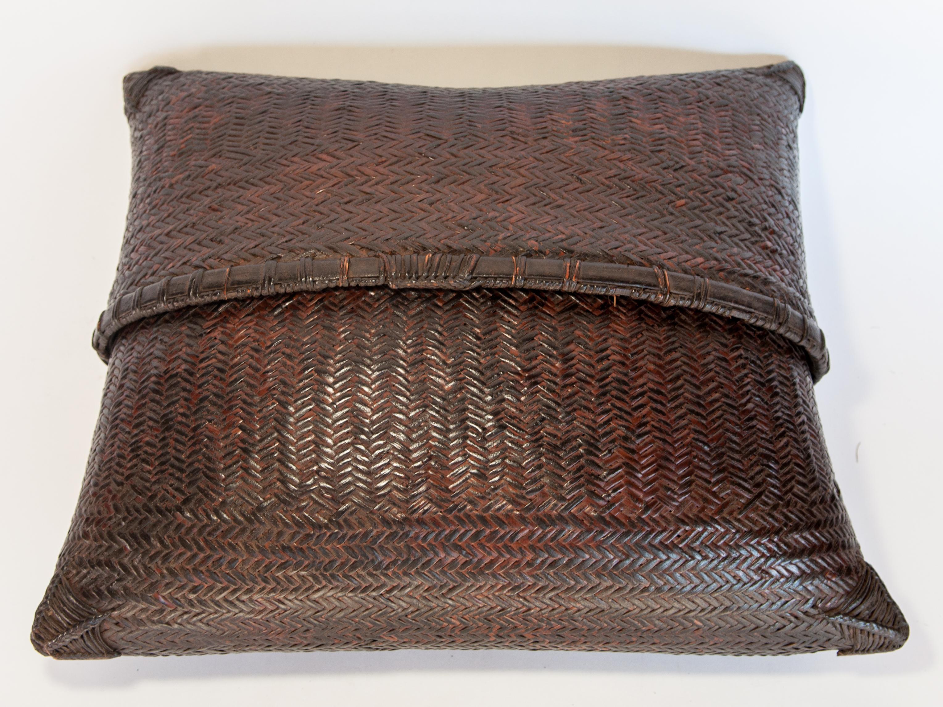 Large Vintage Double Weave Pouch Basket, Nepal, Mid-20th Century 5