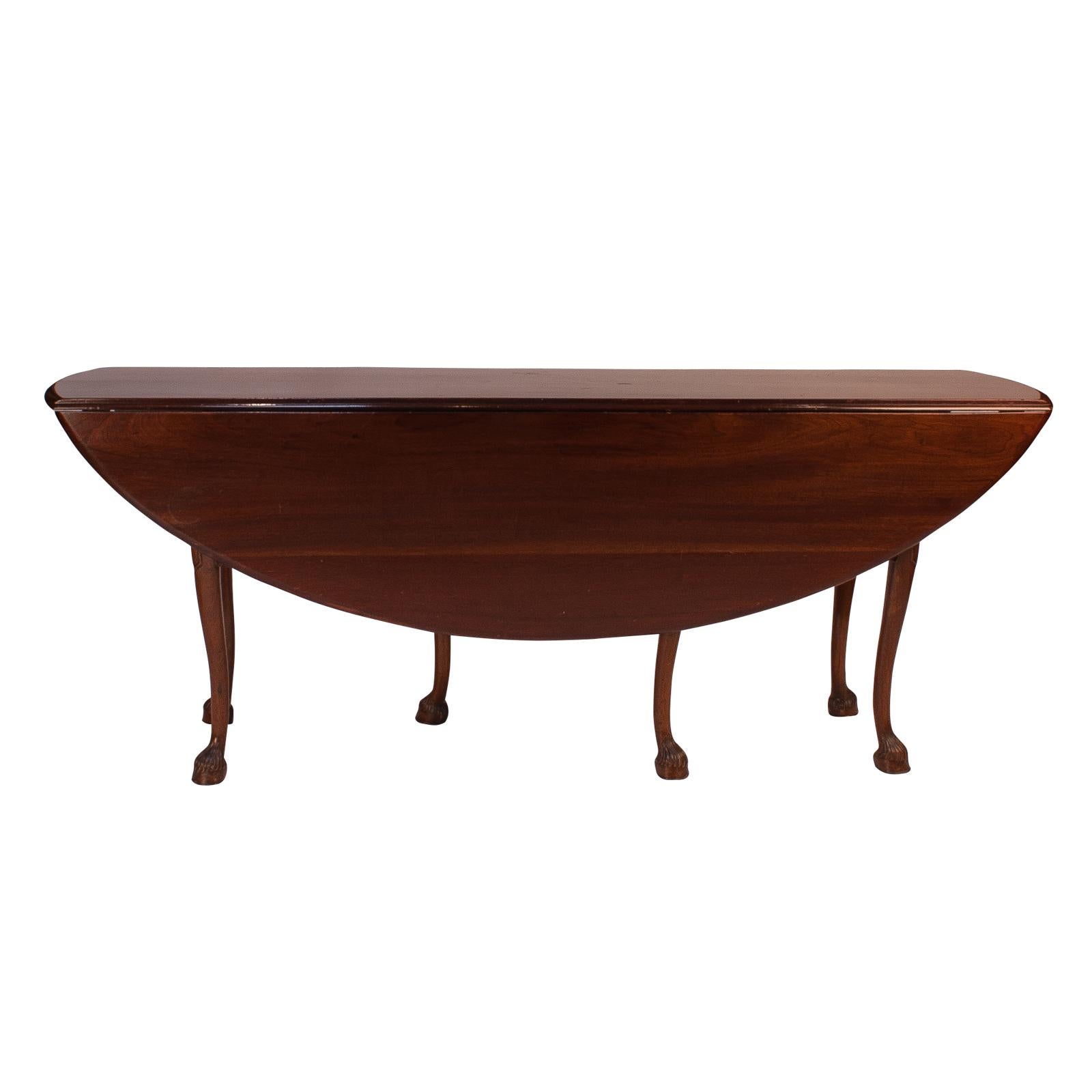 Large Vintage Drop-Leaf Hunt Table, England, circa 1960 In Good Condition In San Francisco, CA