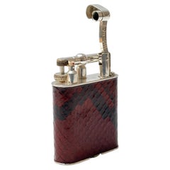Großer Vintage Dunhill-Tischleuchter mit applizierter Eidechsenhaut-Dekoration, um 1920