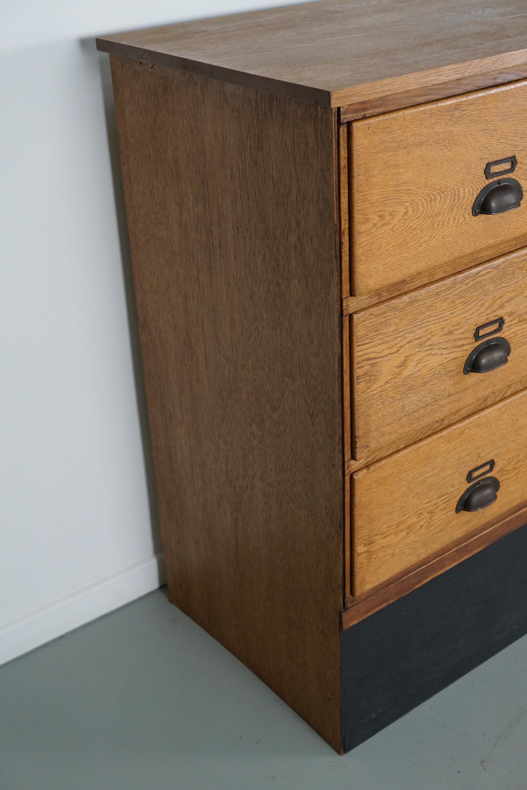 Grande mobile da negozio / credenza in Oak Oak d'epoca, anni '50 in vendita 10