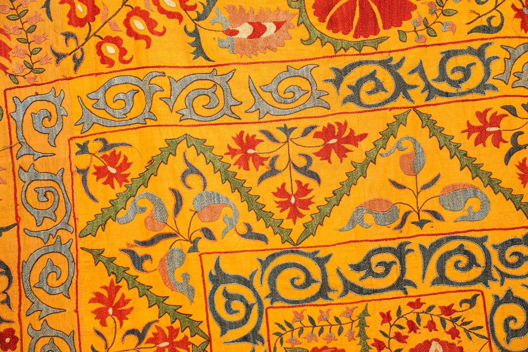 Large Vintage Embroidered Uzbek Suzani Yellow Blue Red For Sale 11