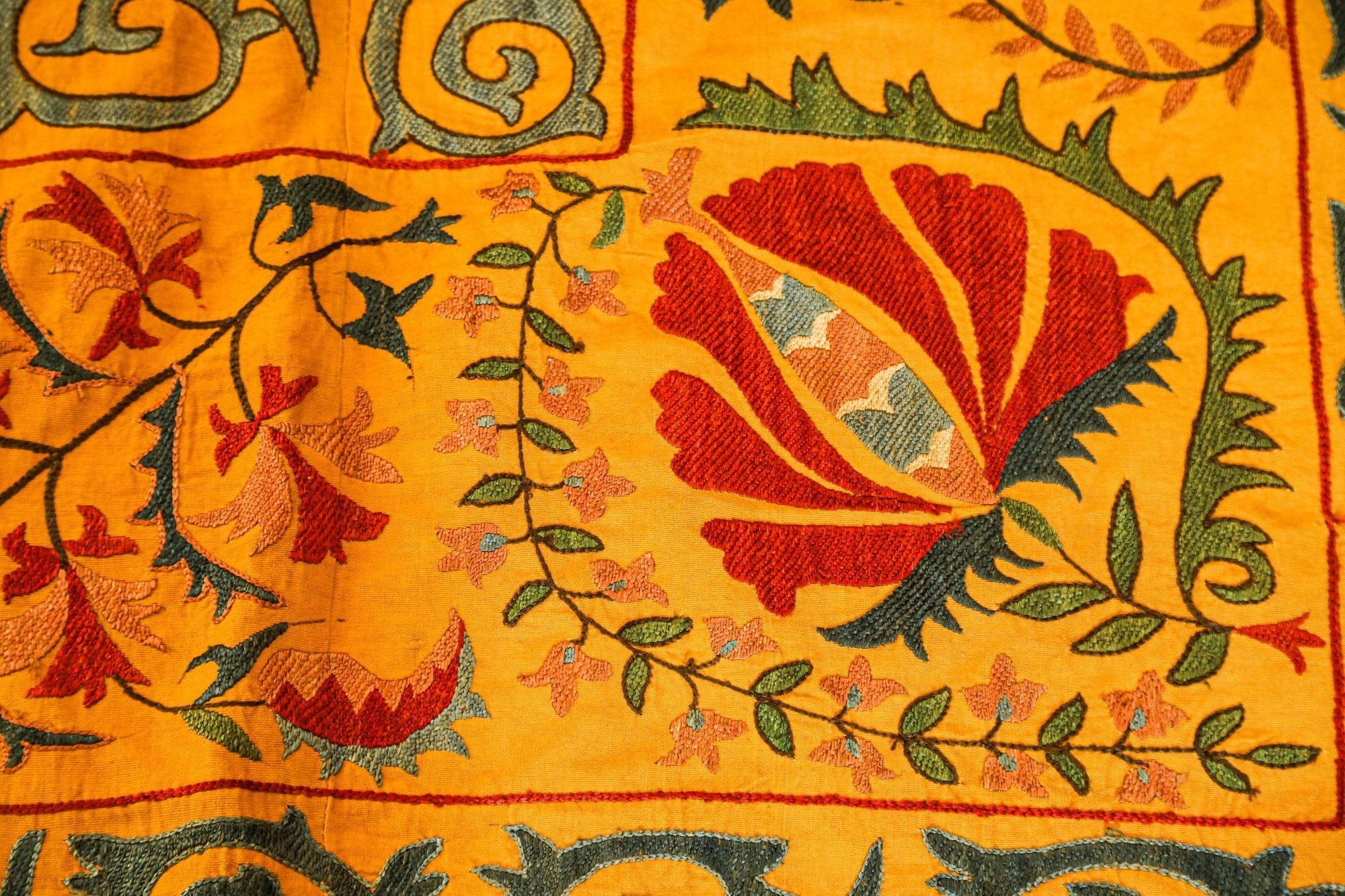 Large Vintage Embroidered Uzbek Suzani Yellow Blue Red In Good Condition For Sale In North Hollywood, CA