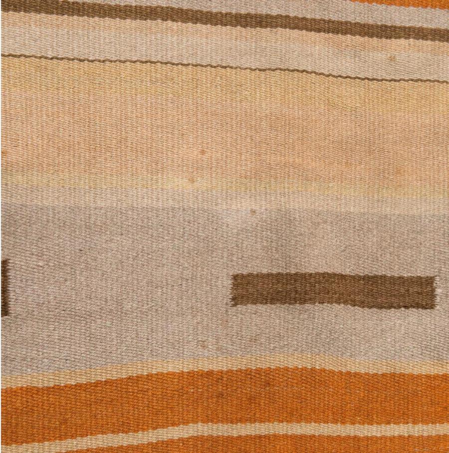 Großer finnischer Teppich mit flacher Welle im Vintage-Stil. im Zustand „Gut“ im Angebot in Long Island City, NY