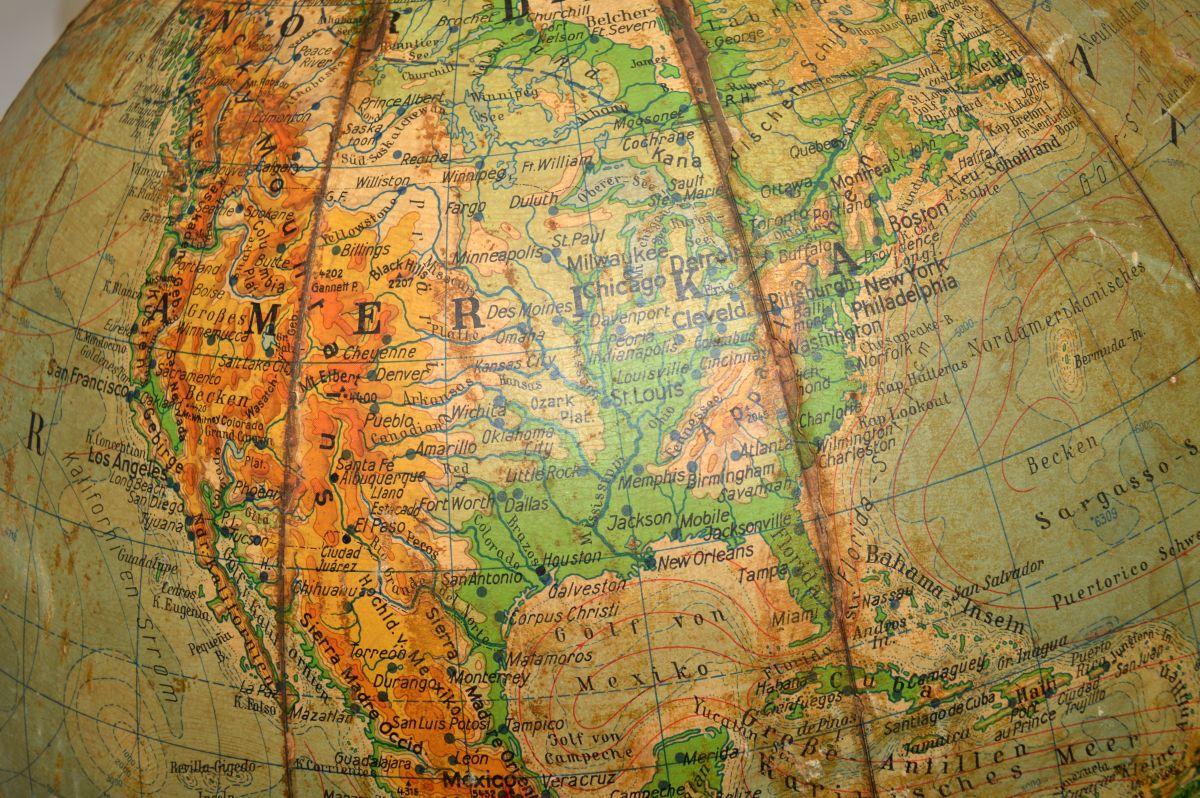 Grande globo da terra vintage in vendita 1