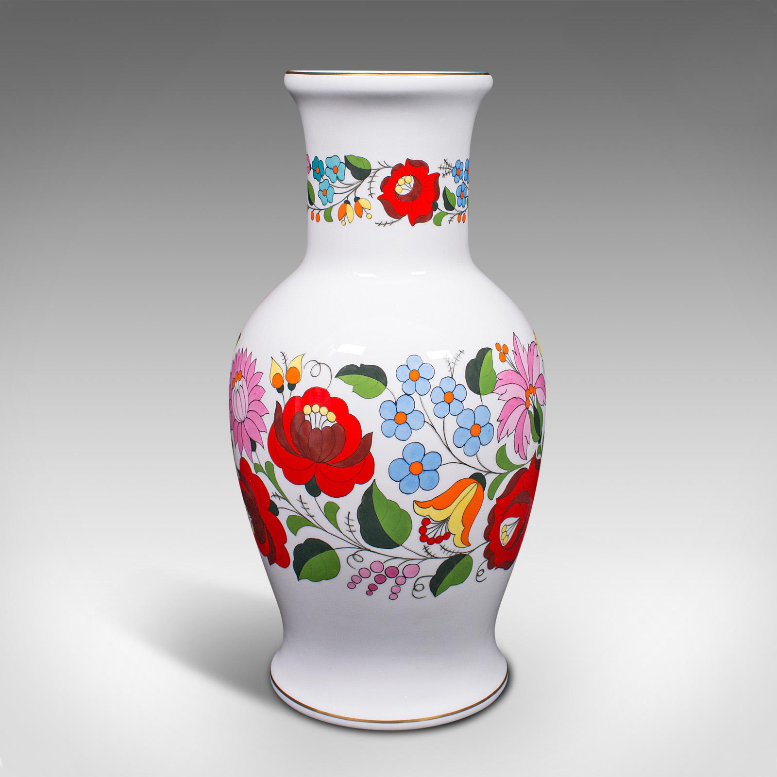 Large Vintage Flower Vase, Hungarian, Ceramic, Baluster, Decorative, Late 20th In Good Condition For Sale In Hele, Devon, GB