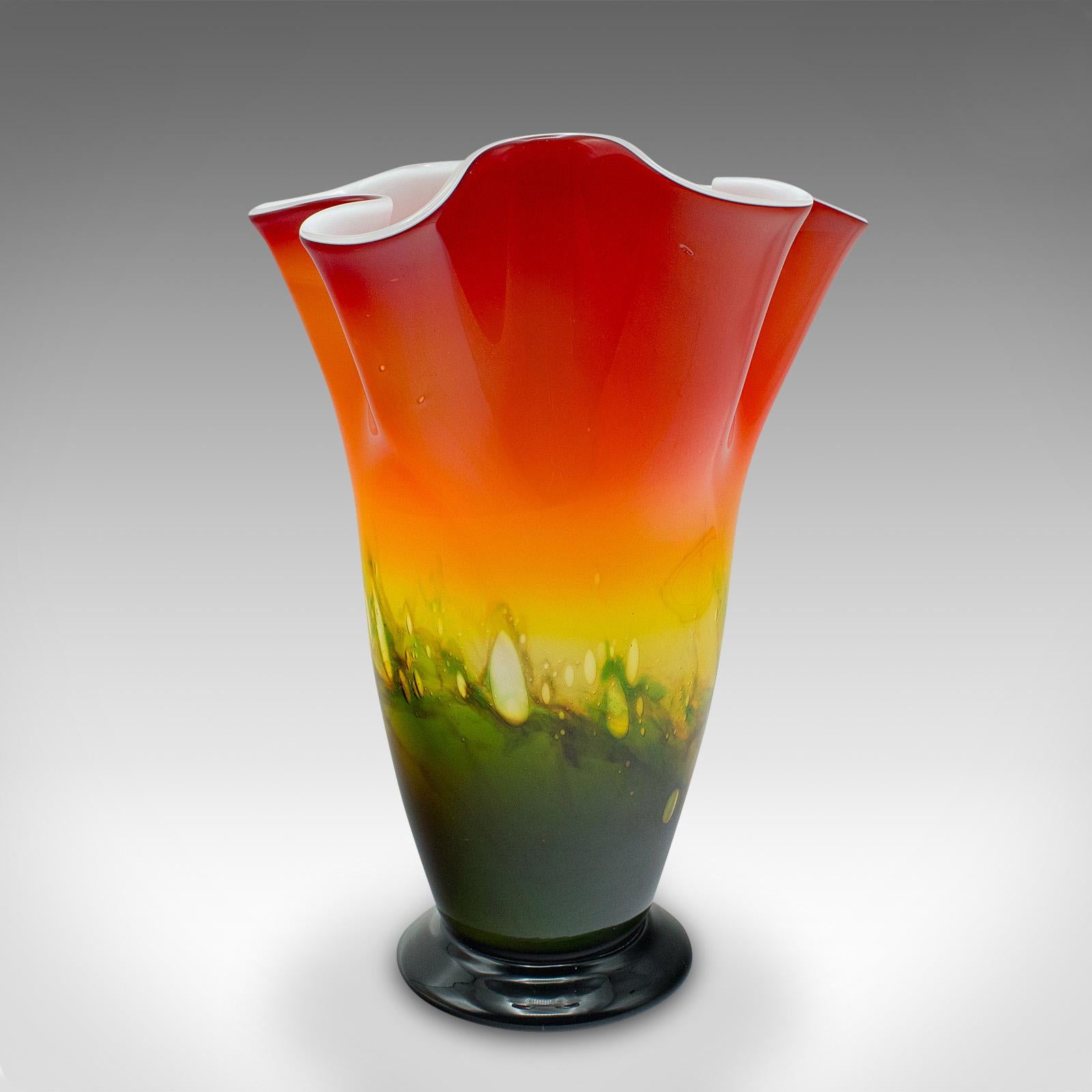 Large Vintage Flower Vase, Italian, Murano Art Glass, Decorative Planter, C.1970 In Good Condition For Sale In Hele, Devon, GB