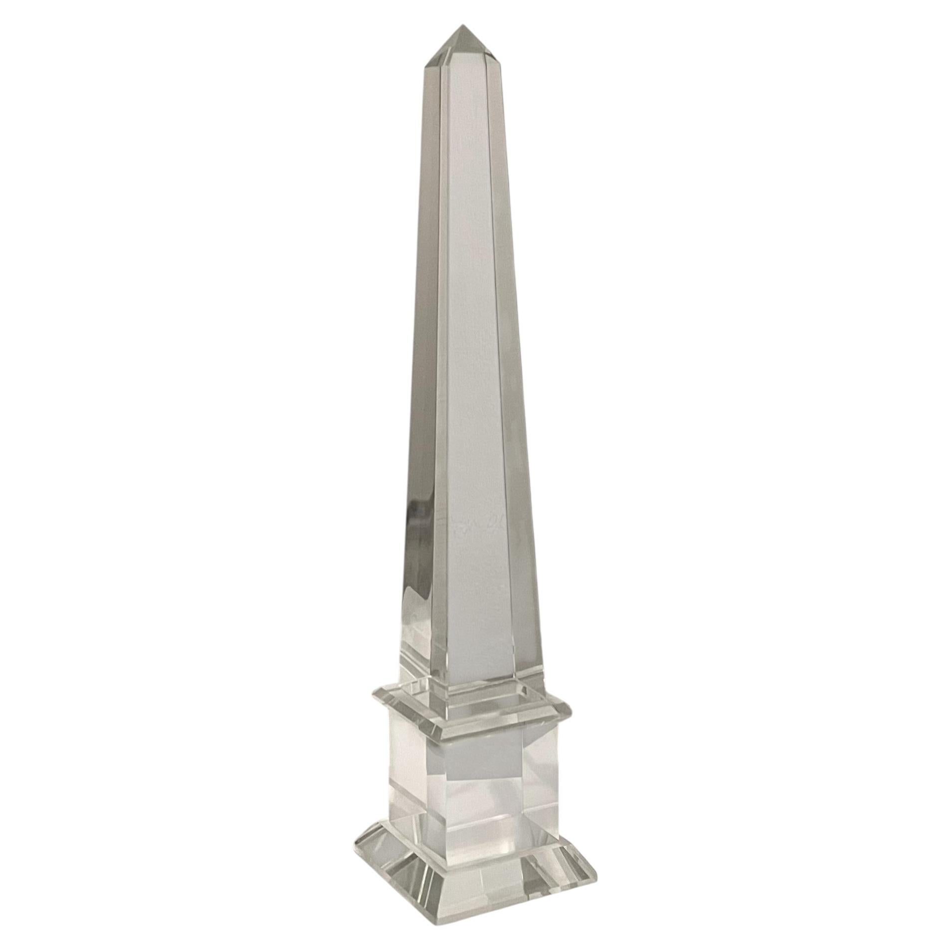 Grande obelisco vintage in cristallo francese