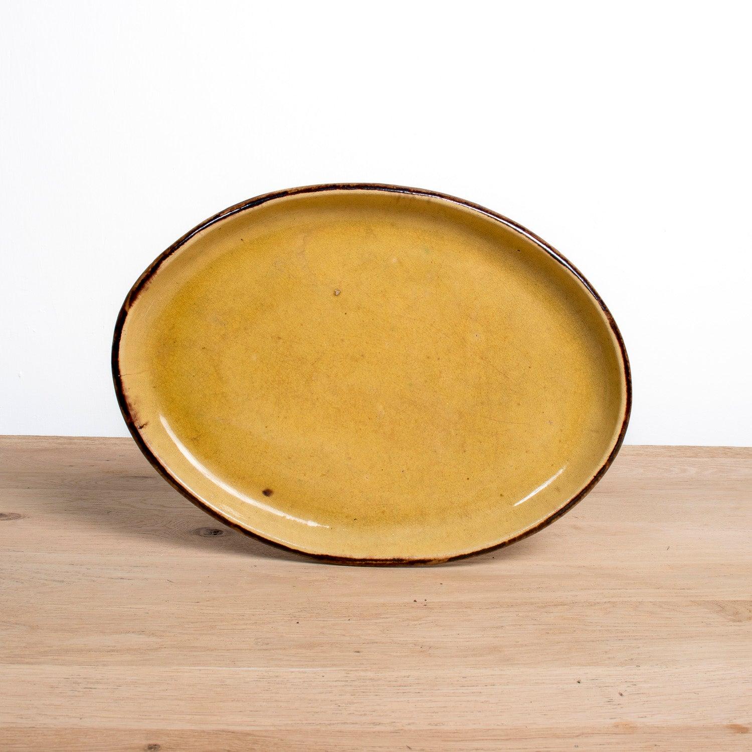 Francese Grande piatto ovale smaltato francese Dieulefit Provencal Yellowware d'epoca in vendita
