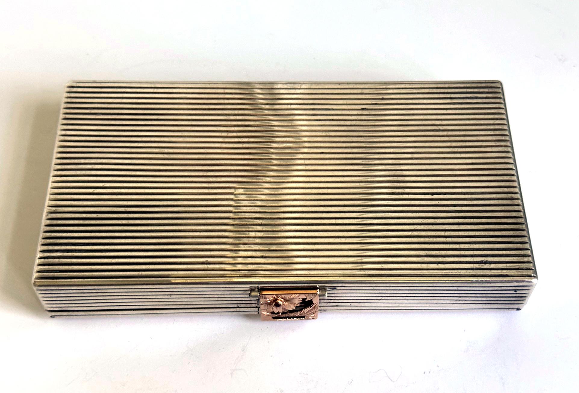 Oversized Vintage French Silver Compact Case by Boucheron For Sale 2
