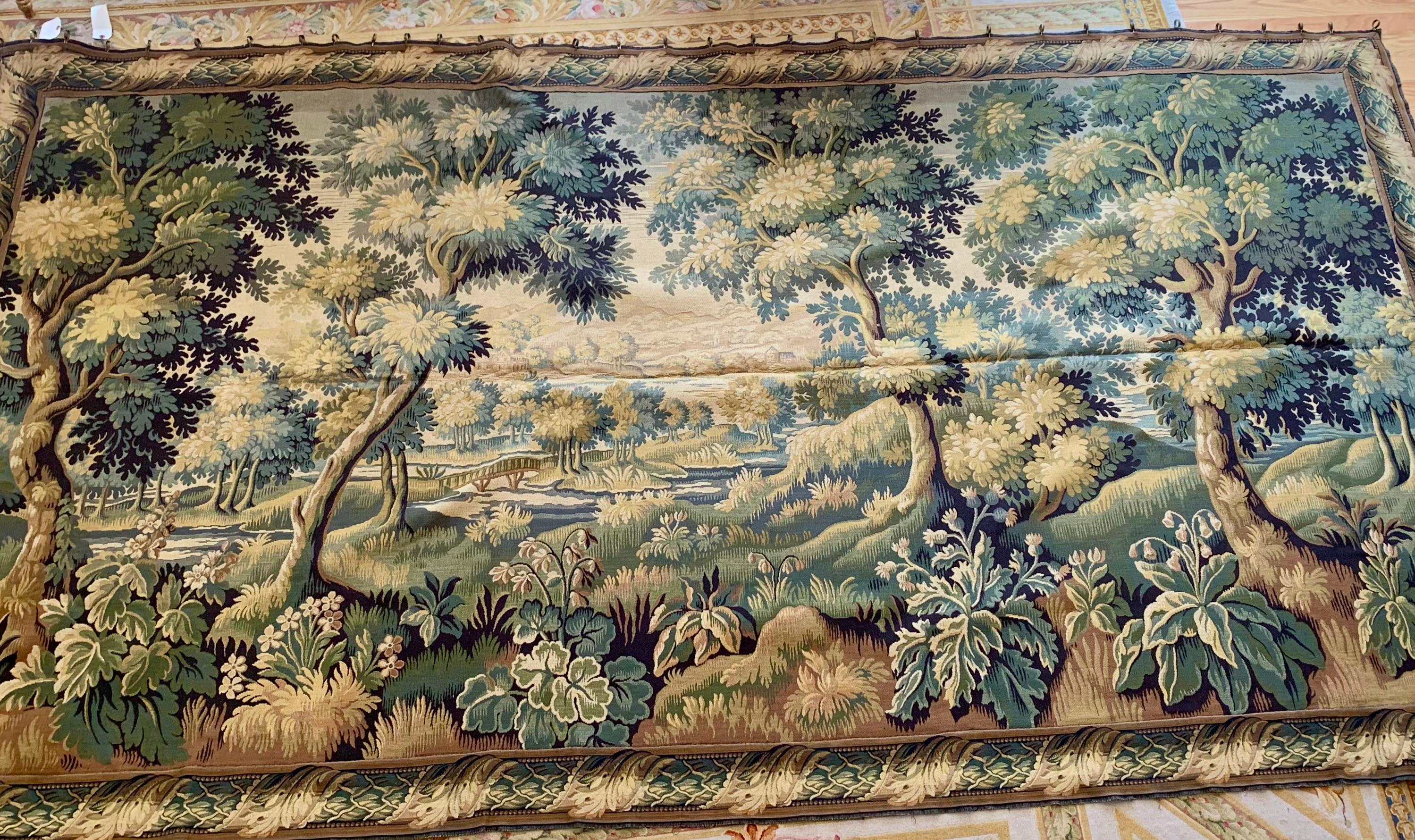 Gran Tapiz Vintage Francés de Paisaje Estilo Verdura en Excelente Estado en New York, NY