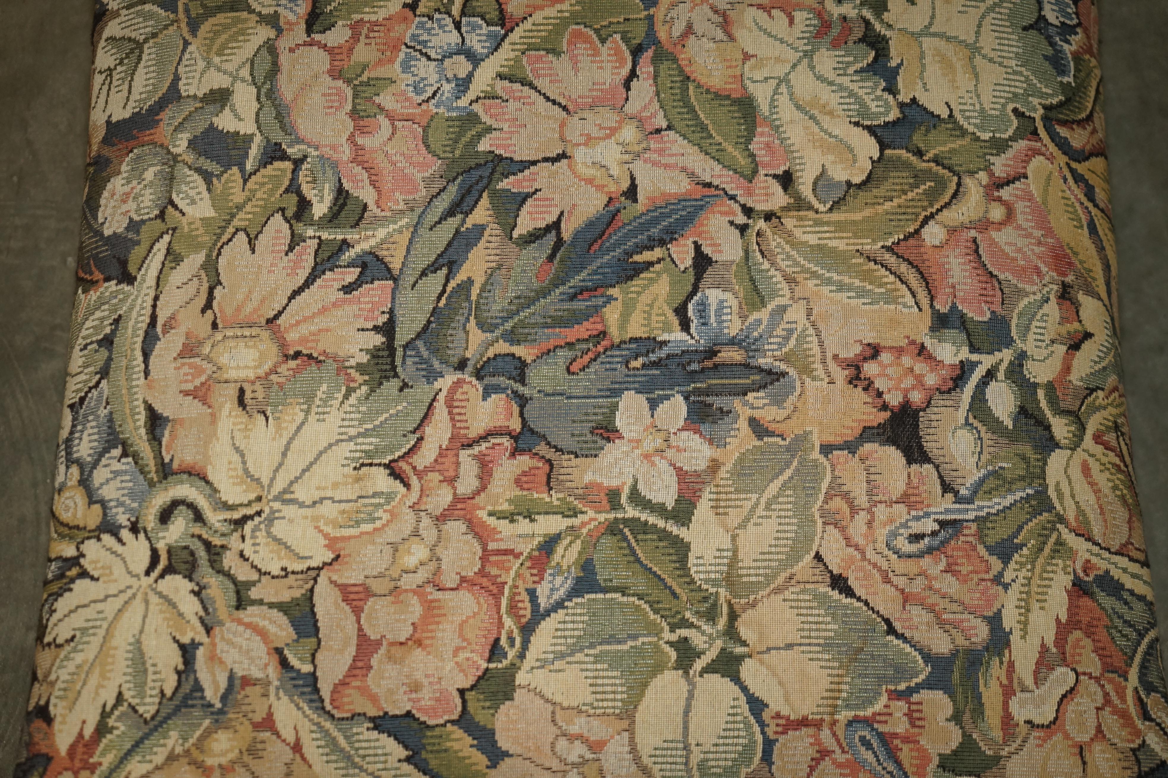 Embroidered LARGE VINTAGE GEORGE SMITH FOOTSTOOL OTTOMAN WiTH EMBROIDERED UPHOLSTERY For Sale