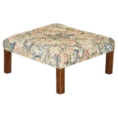 LARGE VINTAGE GEORGE SMITH FOOTSTOOL OTTOMAN WiTH EMBROIDERED UPHOLSTERY