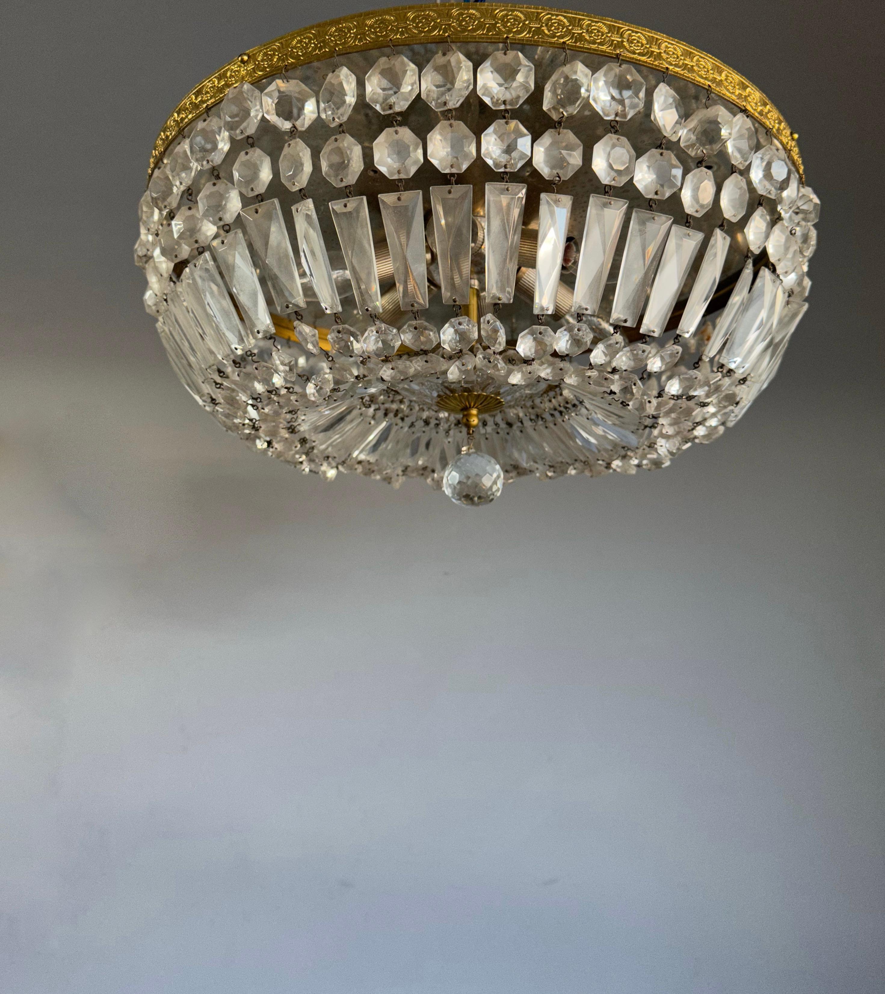 Grande lampe encastrée à 6 lumières vintage en bronze doré et verre perlé, luminaire en vente 7