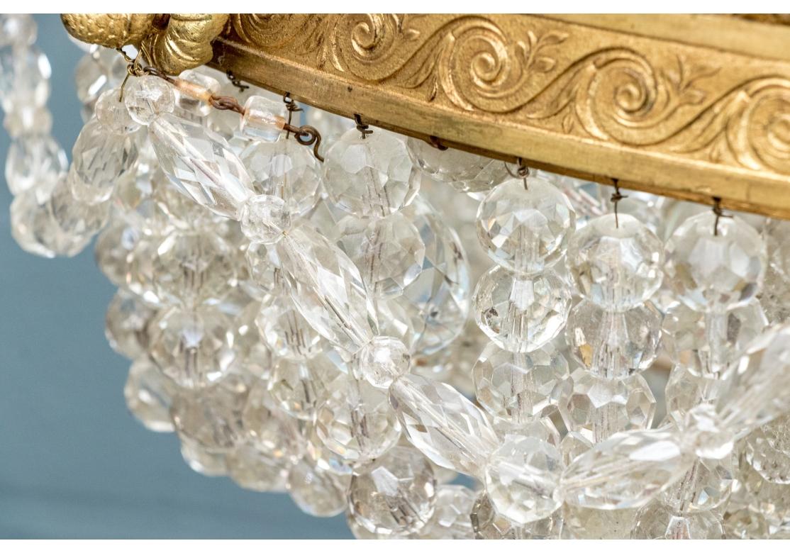 Dorato Grande lampada da incasso a più livelli in metallo dorato e vetro d'epoca per il restauro in vendita