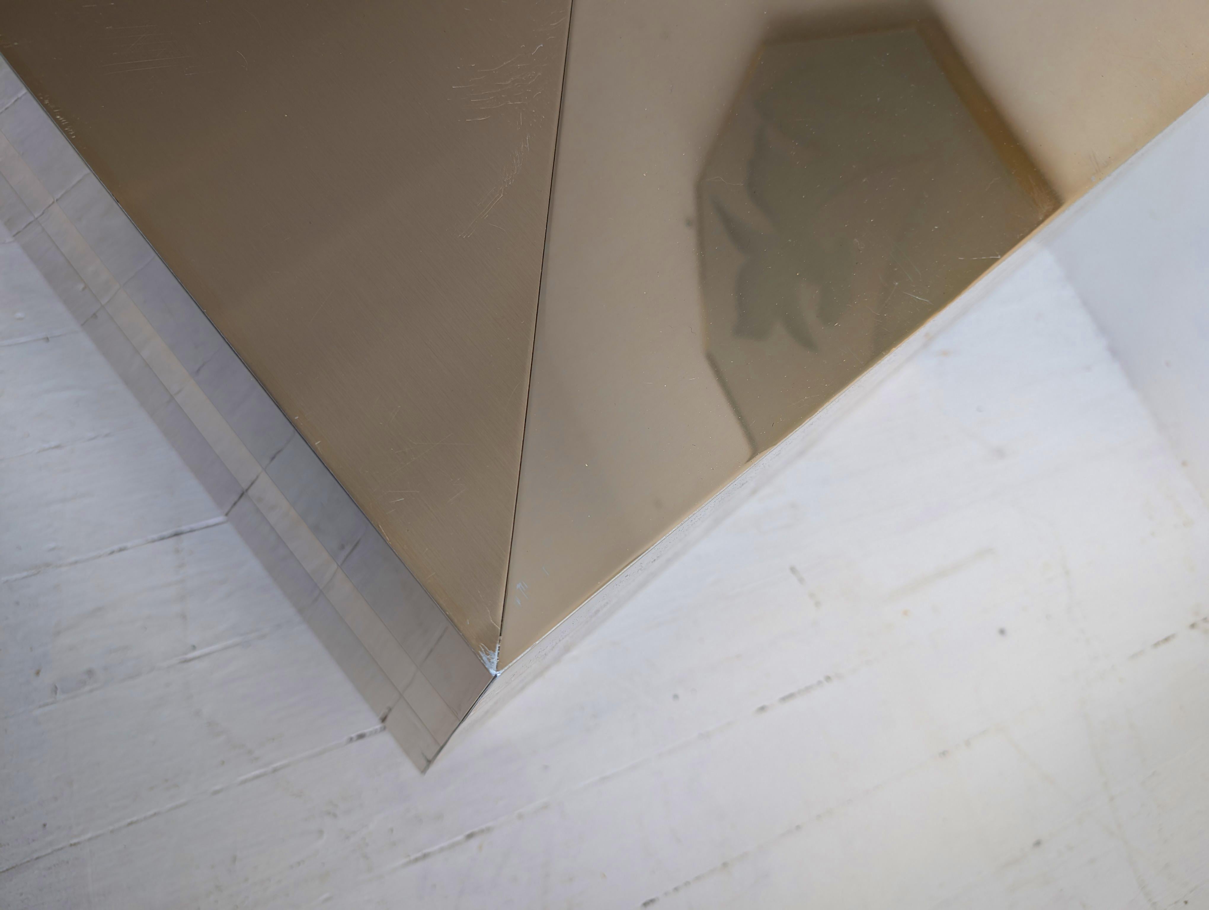 Large vintage gold cube coffee table, Paul Evans style, brutalist 1980s For Sale 5