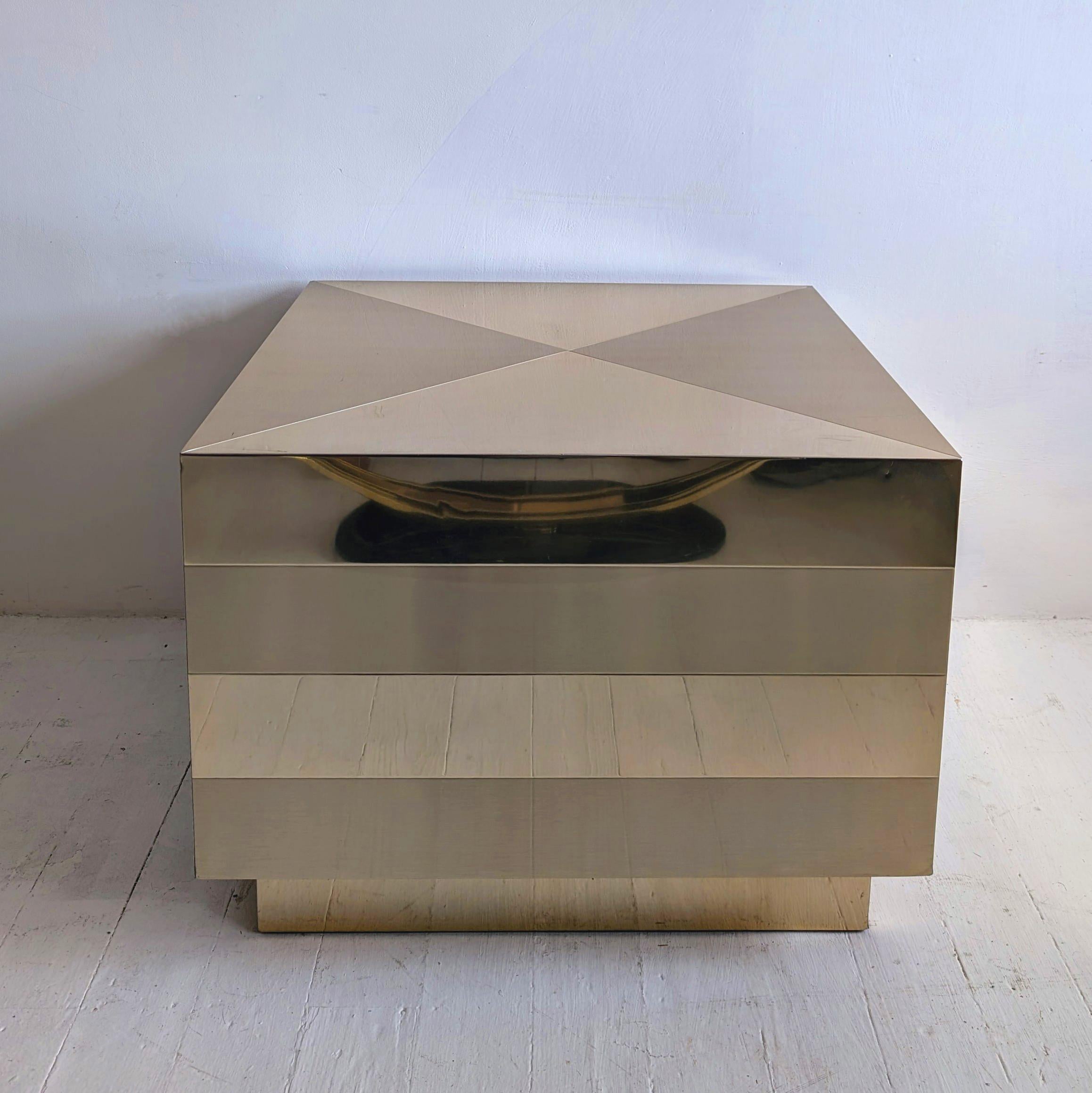 Brutalist Large vintage gold cube coffee table, Paul Evans style, brutalist 1980s For Sale
